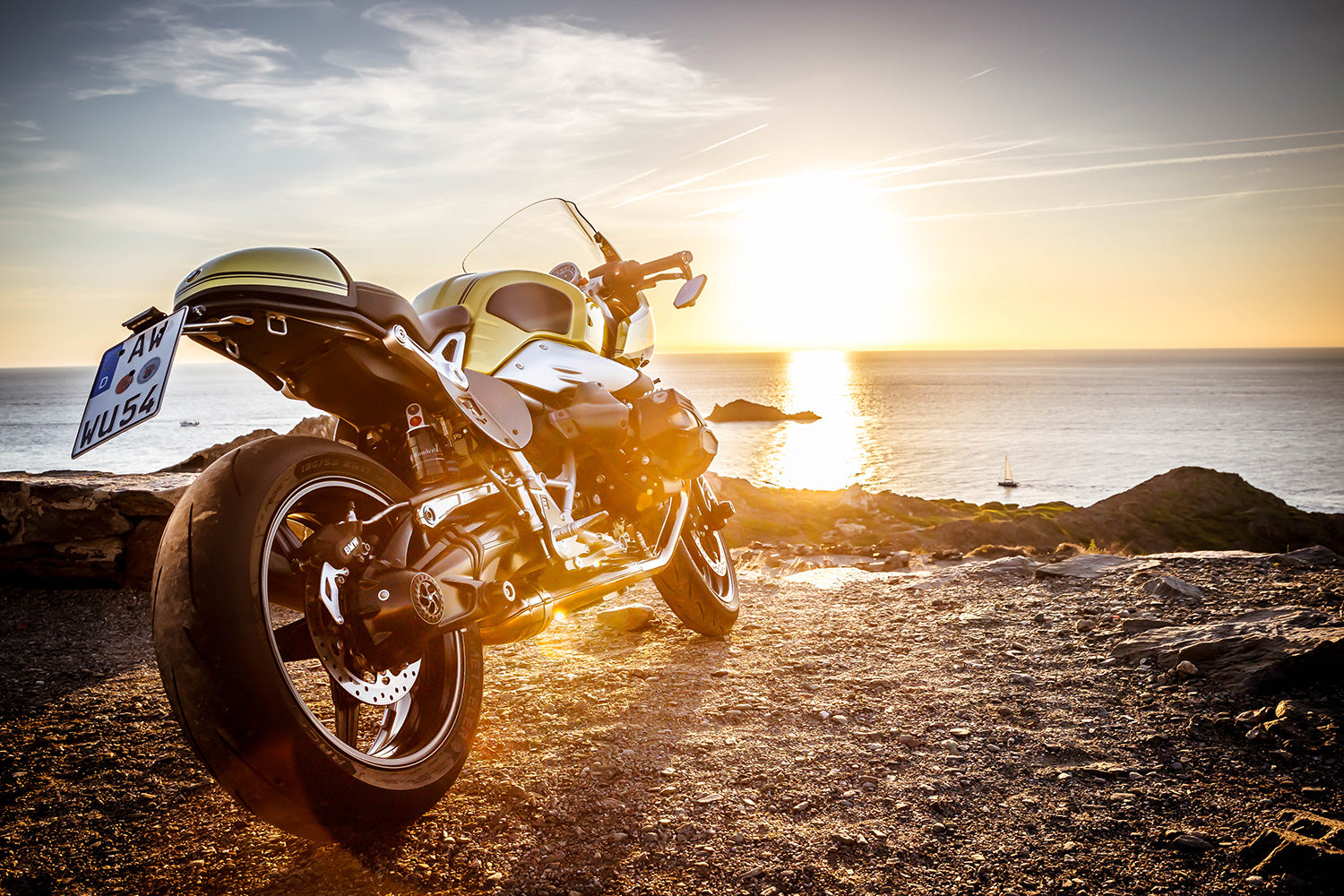 Wunderlich Hub Cover Tornado | Black | BMW R nineT - Pyramid Motorcycle Accessories