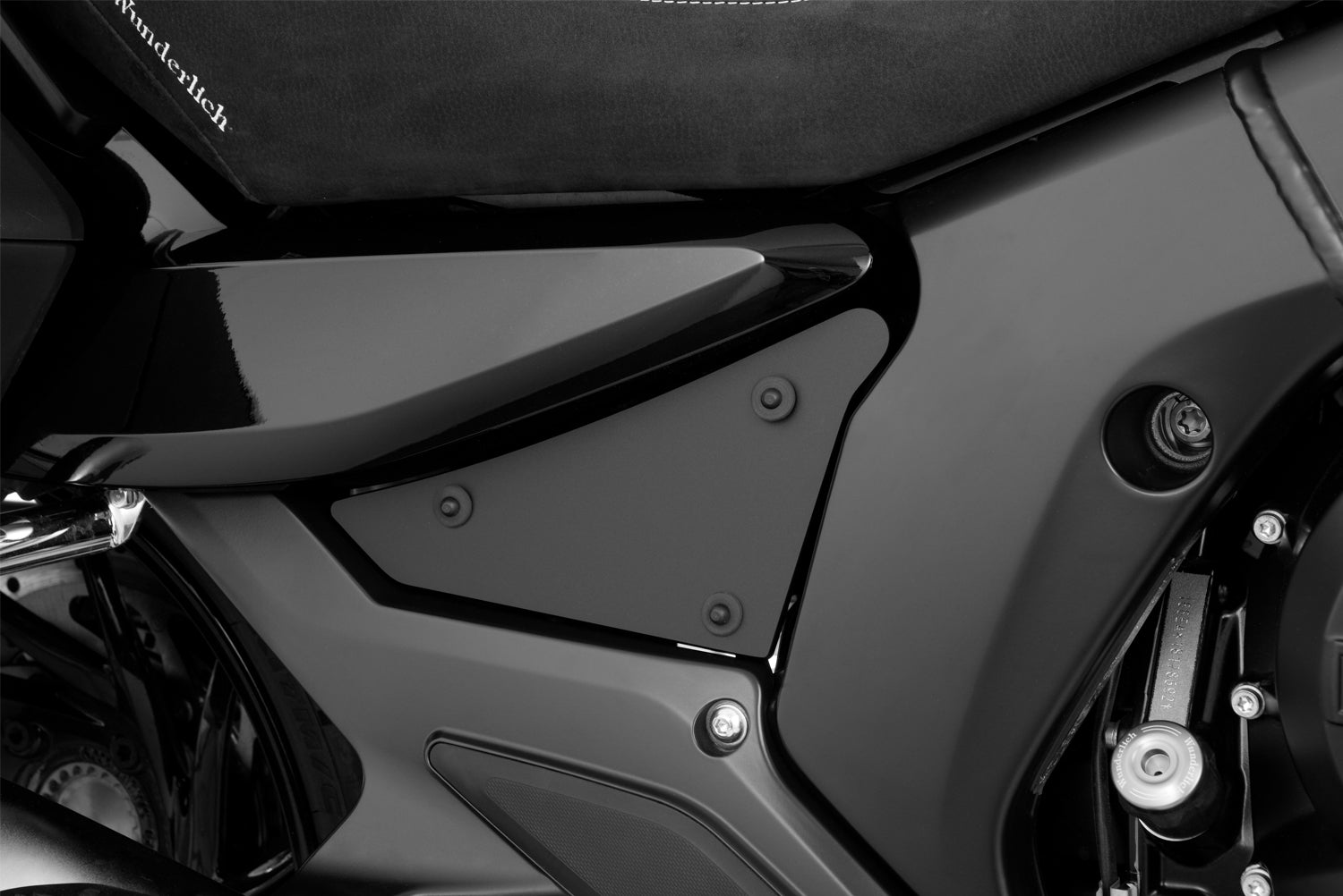 Wunderlich Side Cover Set | Black | BMW K 1600 GTL - Pyramid Motorcycle Accessories