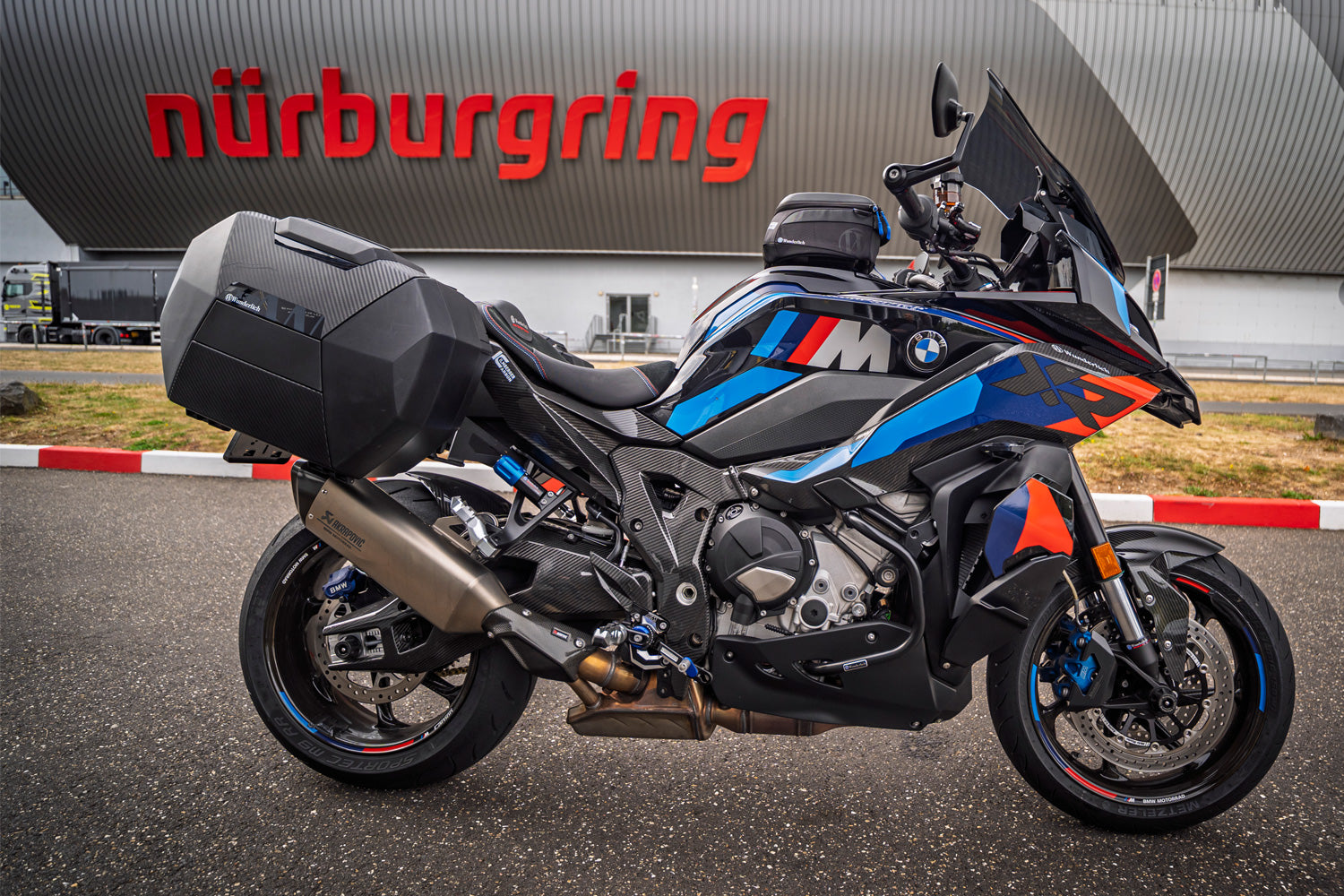 Wunderlich Aktivkomfort Seat Queens-edition Standard | Black - Pyramid Motorcycle Accessories