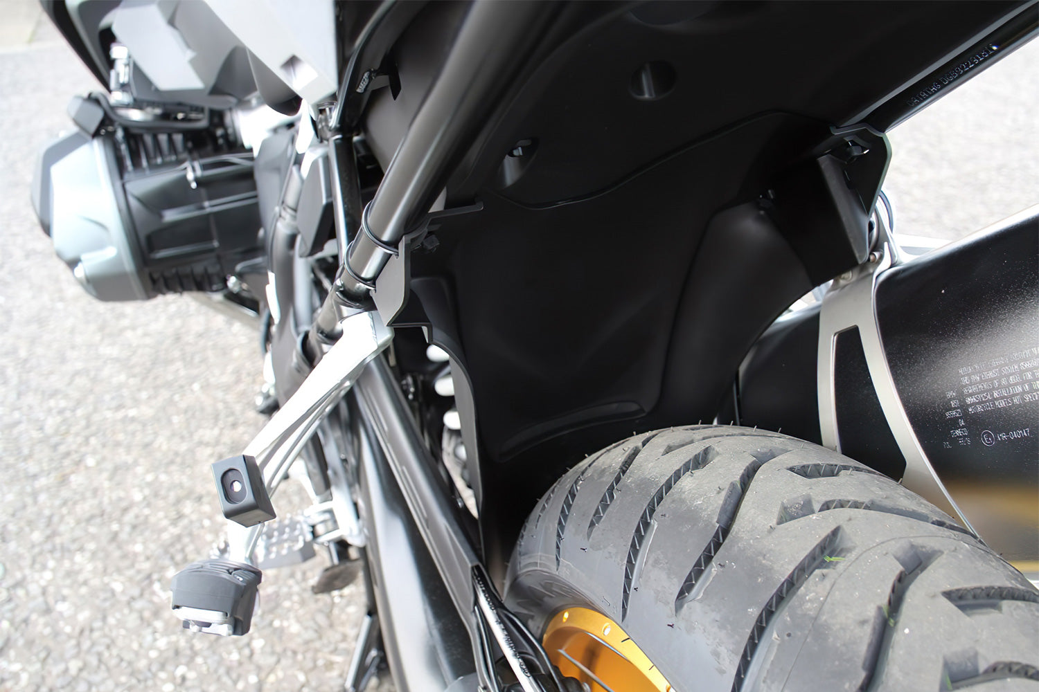 Wunderlich Inner Fender | Black | BMW R 1250 R - Pyramid Motorcycle Accessories