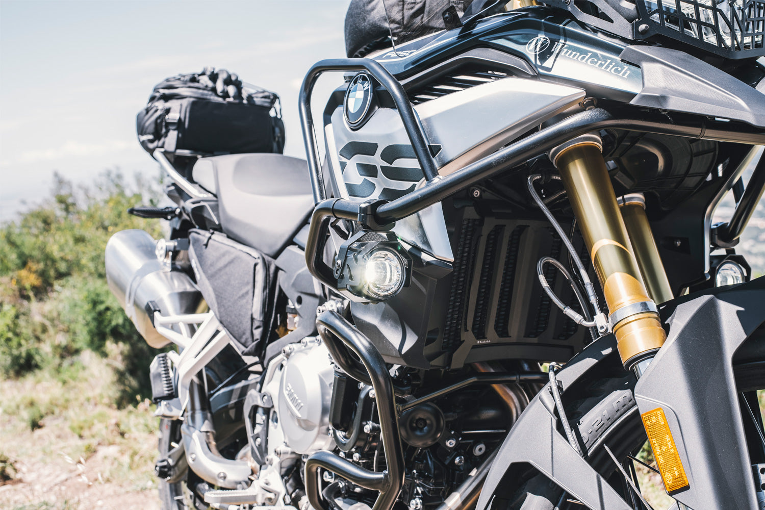 Wunderlich Tank Railing | Black | BMW R 18 - Pyramid Motorcycle Accessories