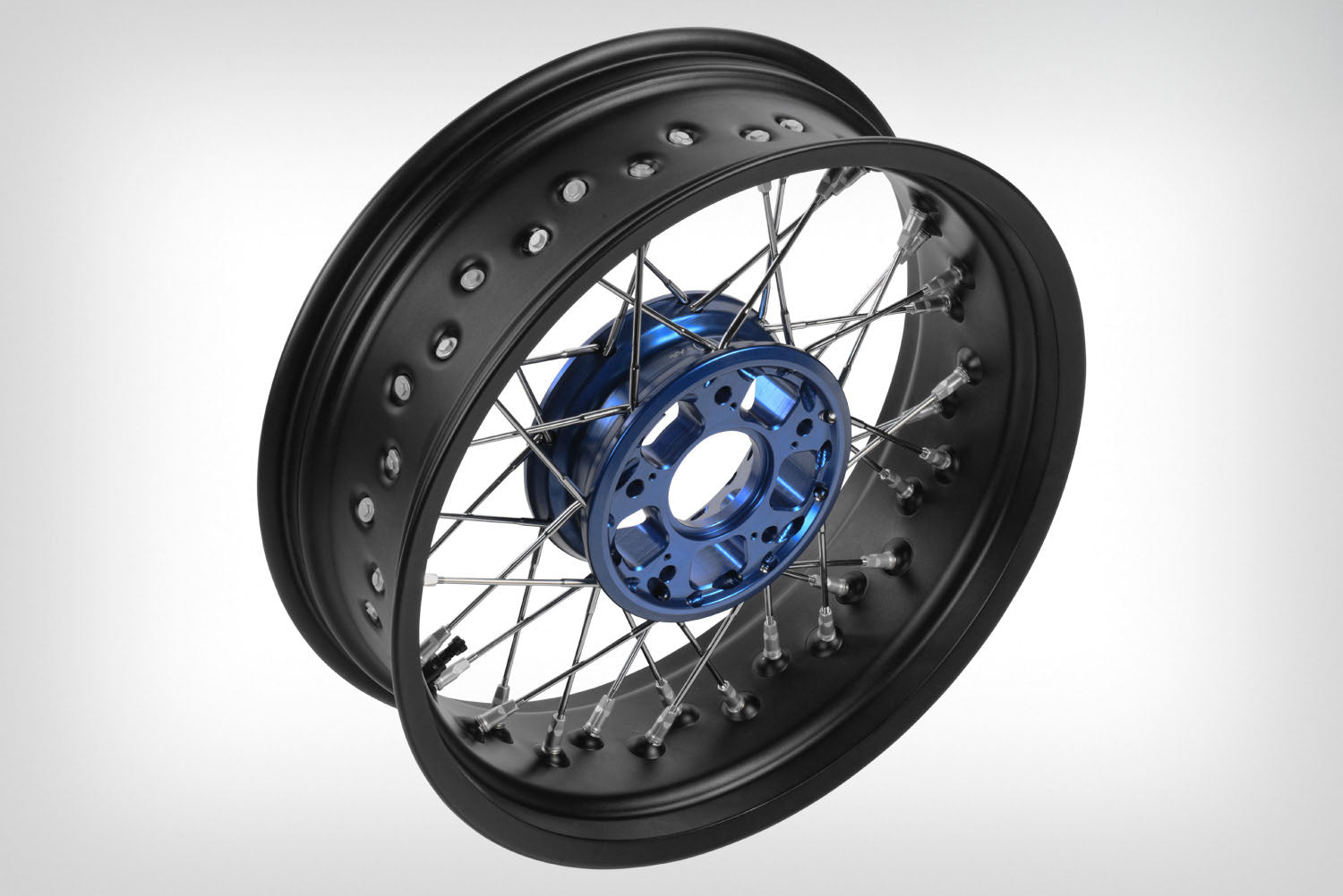 Wunderlich Kite Rim Kit 17 Inches Set | Black-Blue | BMW R 1200 GS - Pyramid Motorcycle Accessories