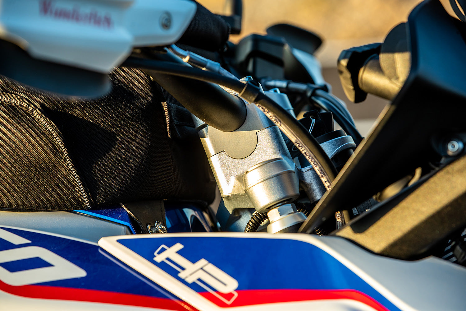 Wunderlich Handlebar Riser ERGO 25mm | Silver | R 1250 RT - Pyramid Motorcycle Accessories