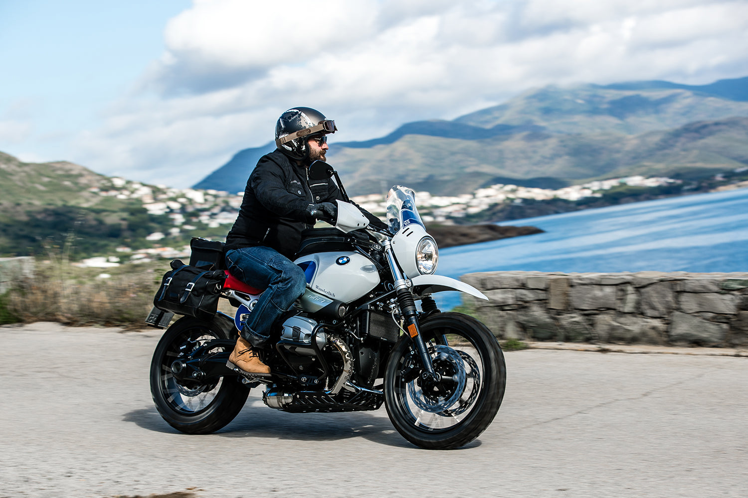 Wunderlich Seat Aktivkomfort One-Piece Scrambler | Brown | BMW R nineT - Pyramid Motorcycle Accessories