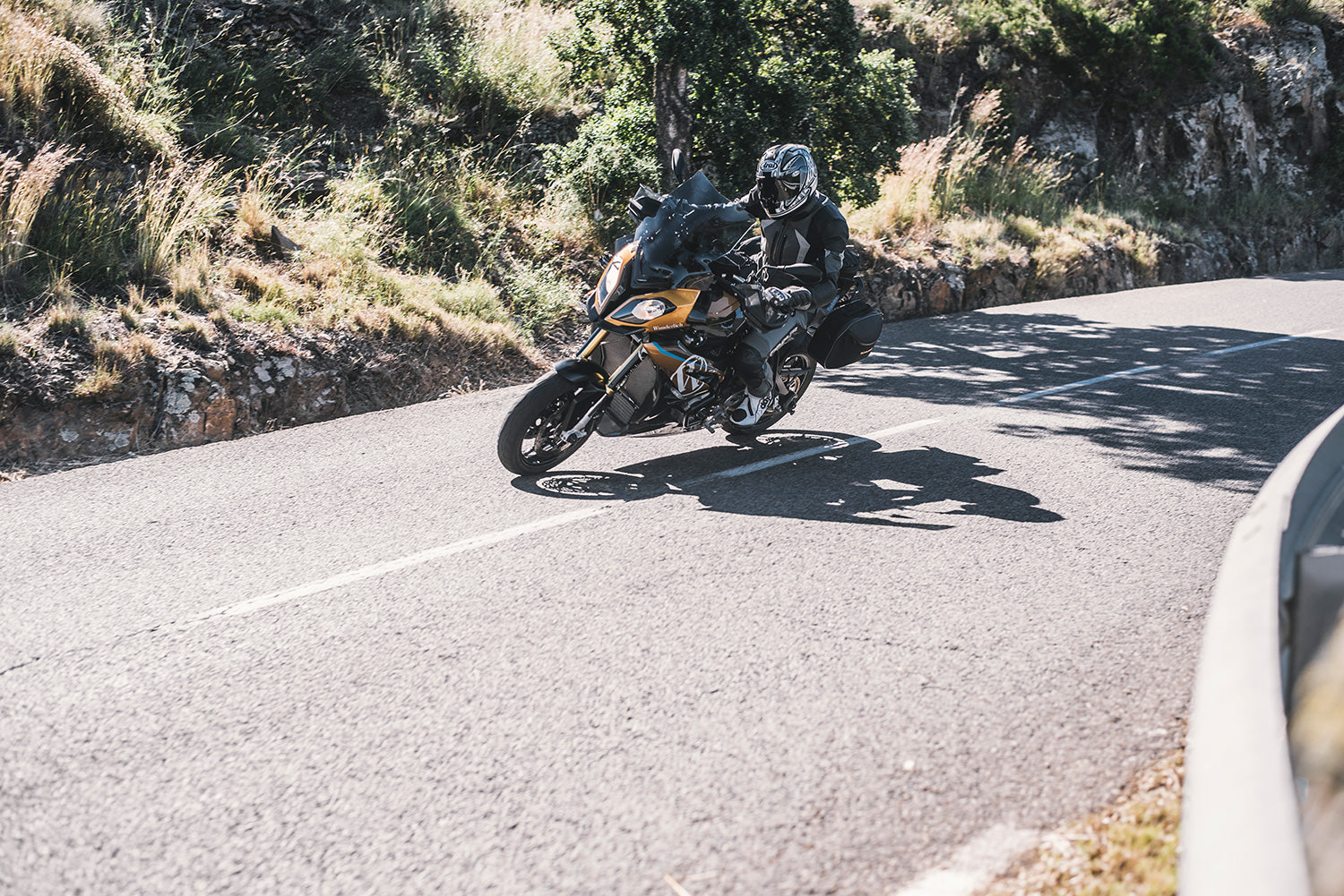 Wunderlich Sport with Tail Light Conversion Devils-Eye | Black | BMW R nineT - Pyramid Motorcycle Accessories
