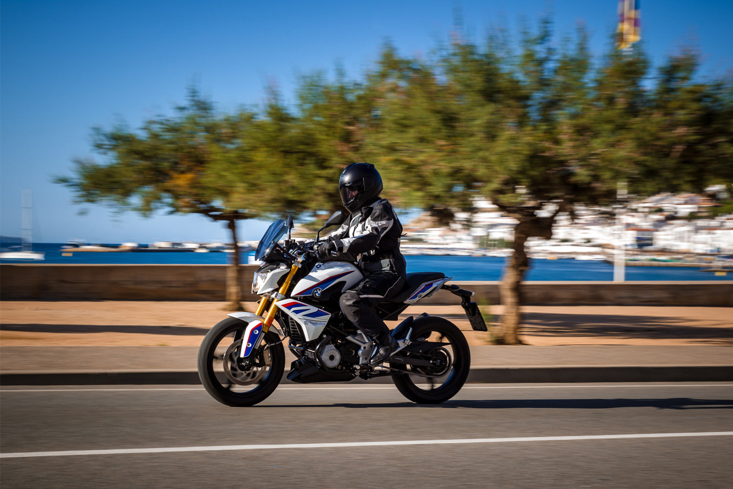 Wunderlich Windshield Sport Medium | Smoked Grey - Pyramid Motorcycle Accessories