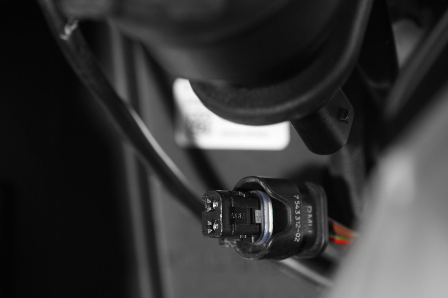 Wunderlich USB-C Dual Socket | Black | BMW R nineT - Pyramid Motorcycle Accessories