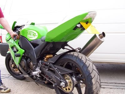 R&G Crash Protectors | White | Kawasaki ZX-10R 2004>2005