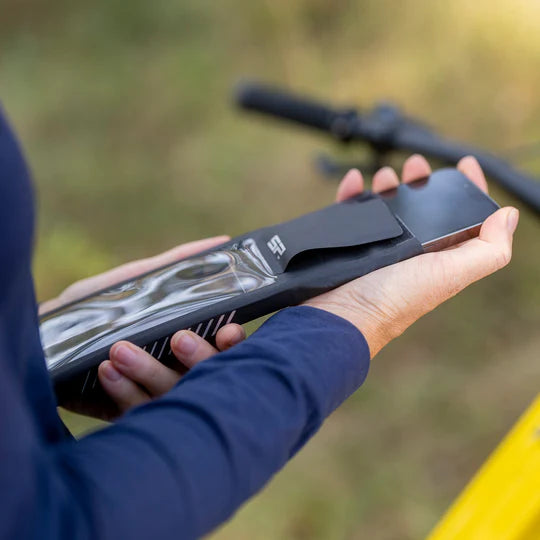SP Connect Universal Phone Case L - SPC+ - Pyramid Motorcycle Accessories