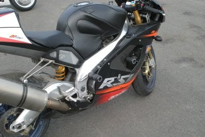 R&G Crash Protectors | Black | Aprilia RSV 1000 Mille 1998>2003 & Aprilia RSV4 R 1998>2003 & Aprilia Tuono V4 2003>2005