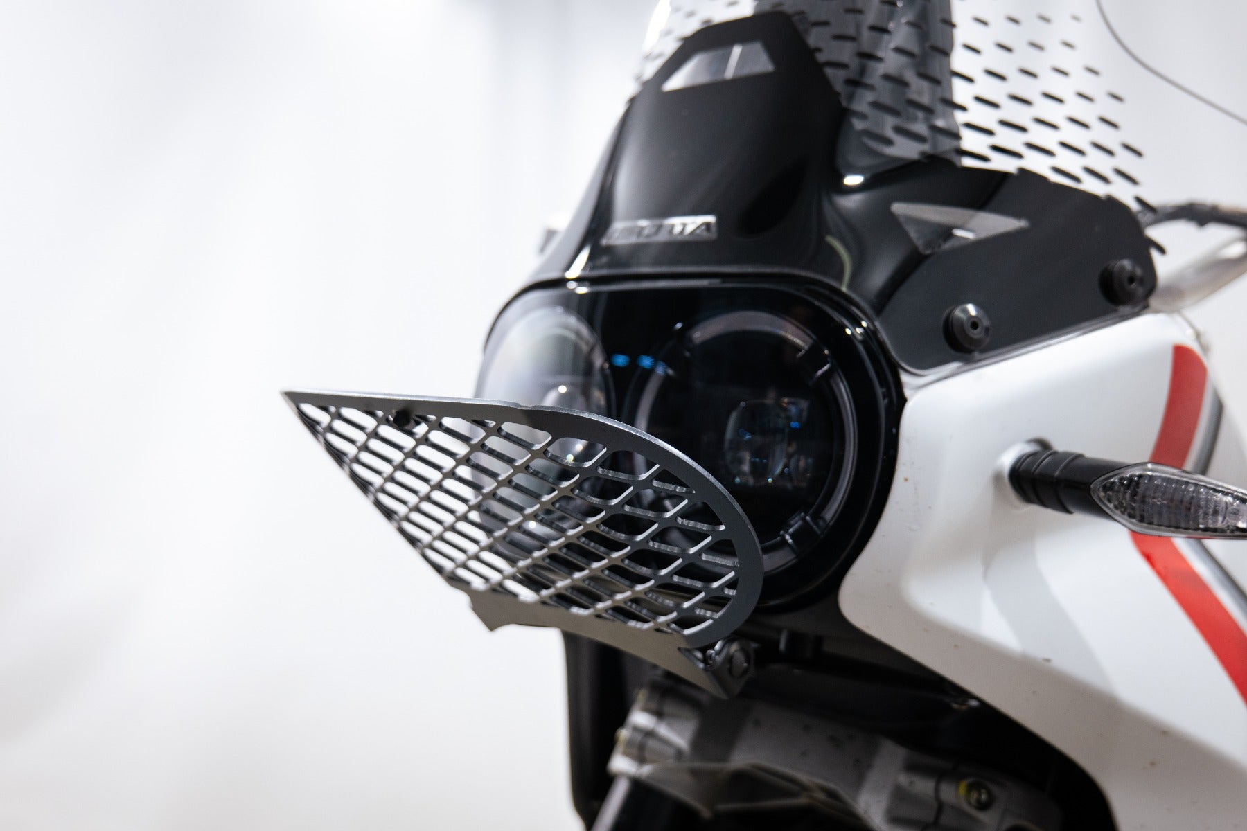 Isotta Headlight Protector | Ducati Desert X 2022>2024 IPF33 - Pyramid Motorcycle Accessories