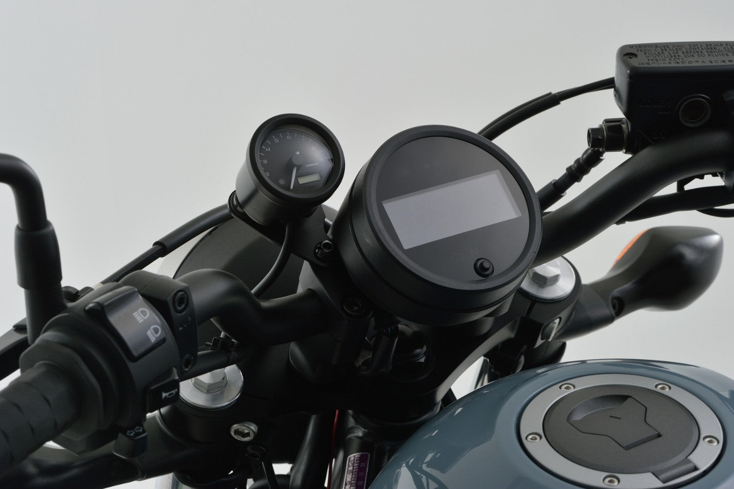 Daytona Mounting Kit for Velona48 Tachometer | Honda CMX500 Rebel 2017>2024 - Pyramid Motorcycle Accessories