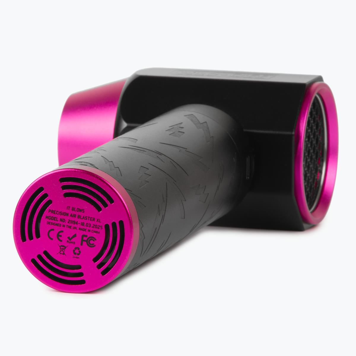 Muc-Off It Blows Precision Air Blaster XL 21194 base and nozzle angle