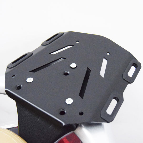 Isotta Luggage Rack | Black | Piaggio Beverly 300 / 400 2021>2024 - Pyramid Motorcycle Accessories