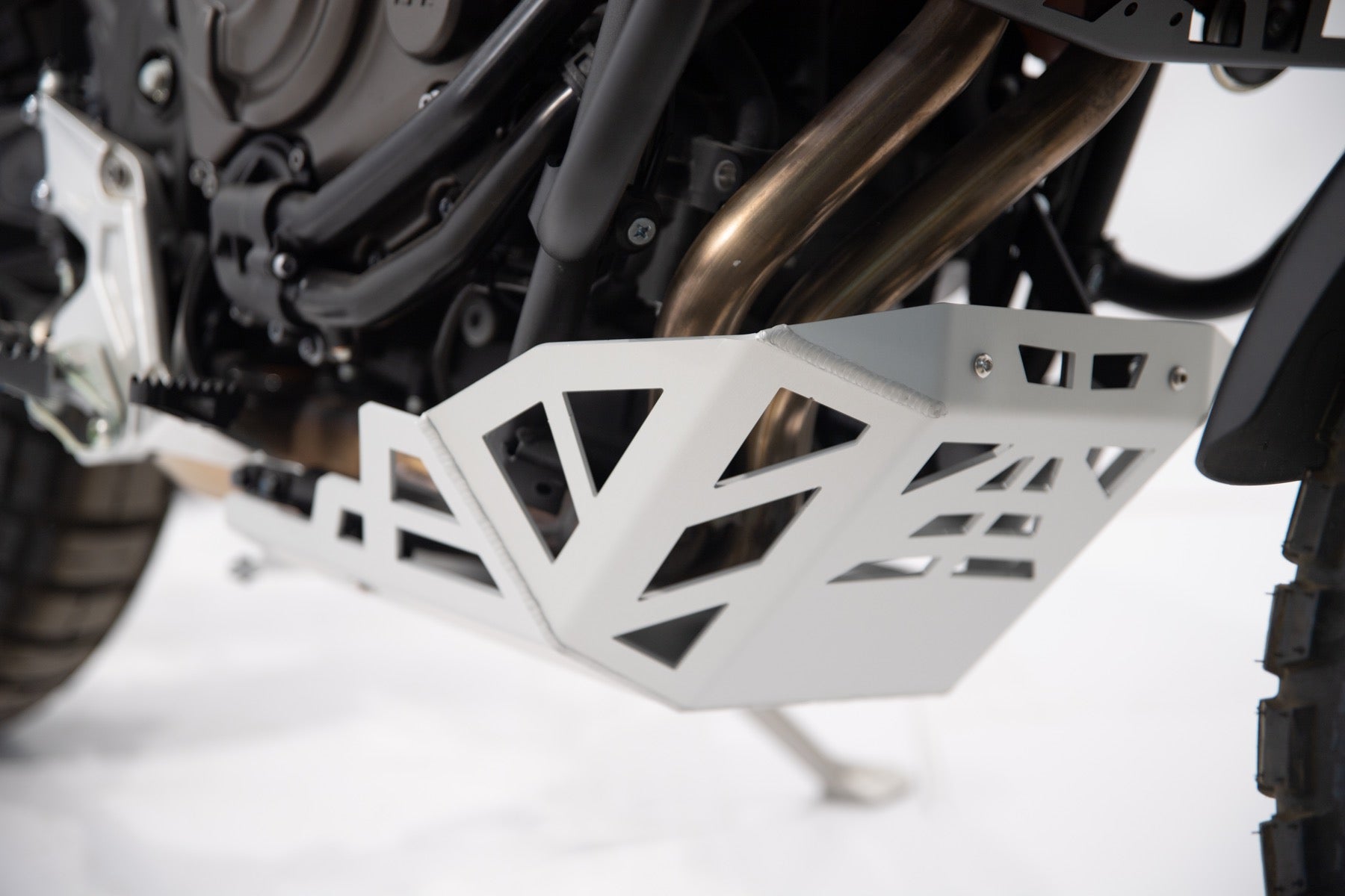 Isotta Engine Guard Bash Plate | Light Grey | Yamaha Tenere 700 2019-2024 - Pyramid Motorcycle Accessories
