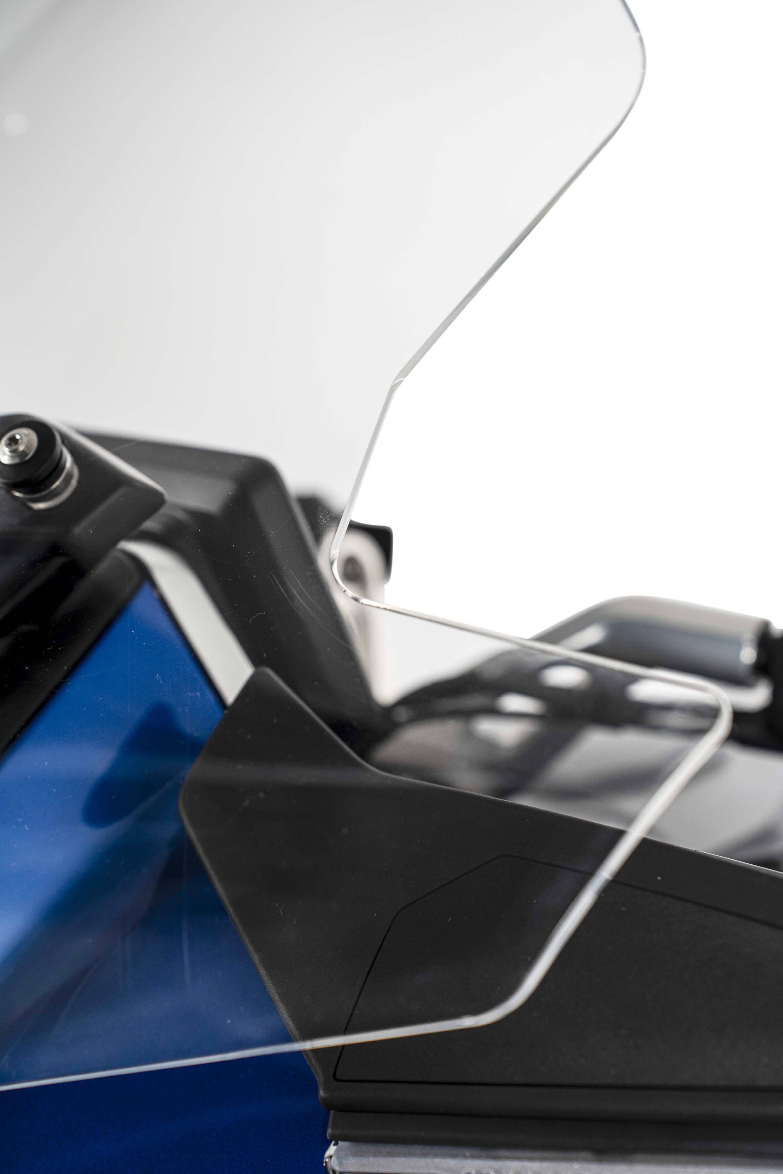 Isotta Touring Windshield | Light Smoke | Clear | BMW R 1300 RT 2025>2026 - Pyramid Motorcycle Accessories