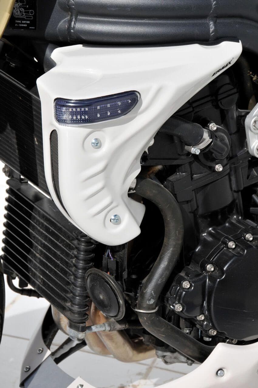 Ermax Radiator Cheeks | Metallic White (Fusion White) | Triumph Speed Triple 1050 2005>2007 - Shop name