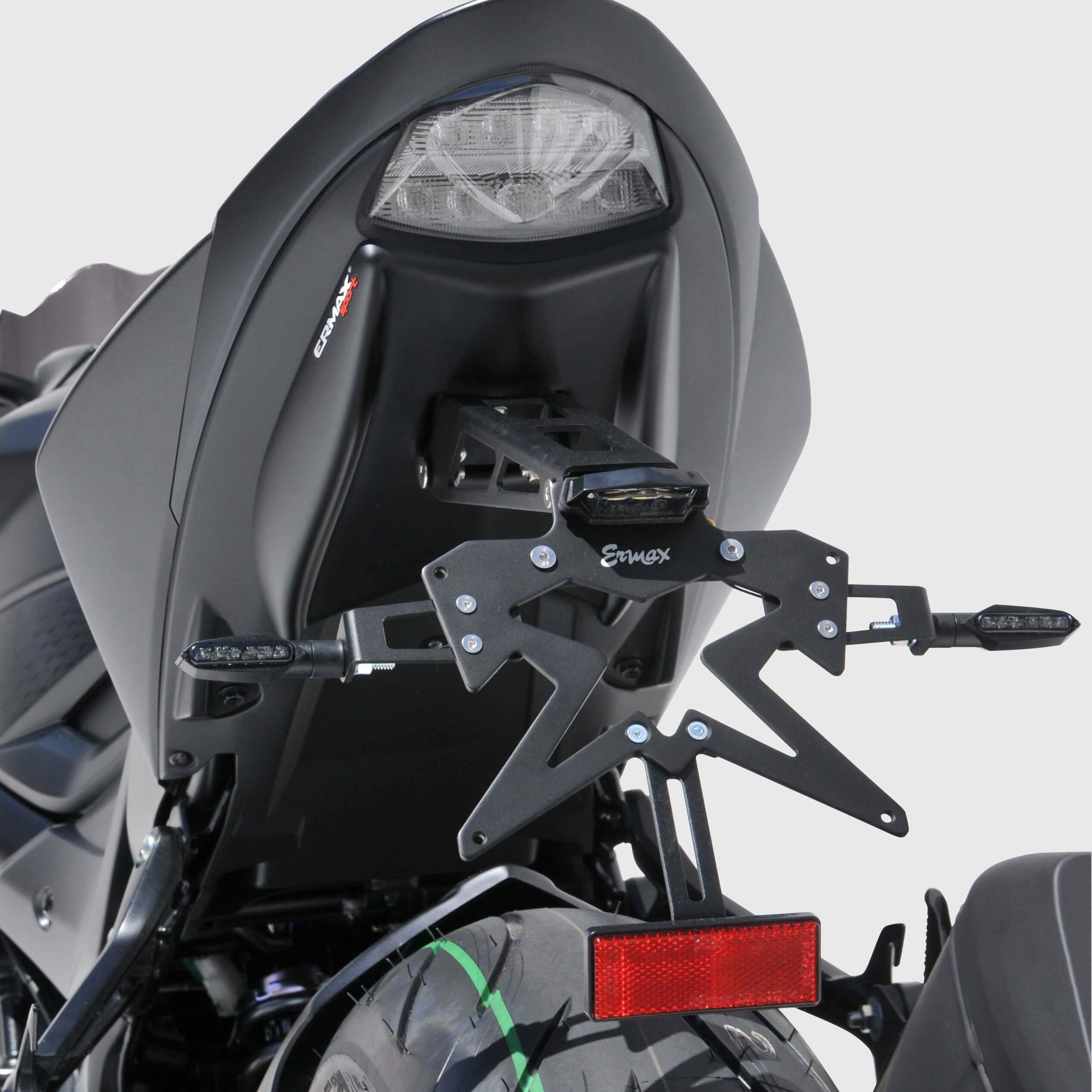 Ermax Undertray | Gloss Black (Glass Spark Black) | Suzuki GSX-S 750 2017>2021 - Shop name