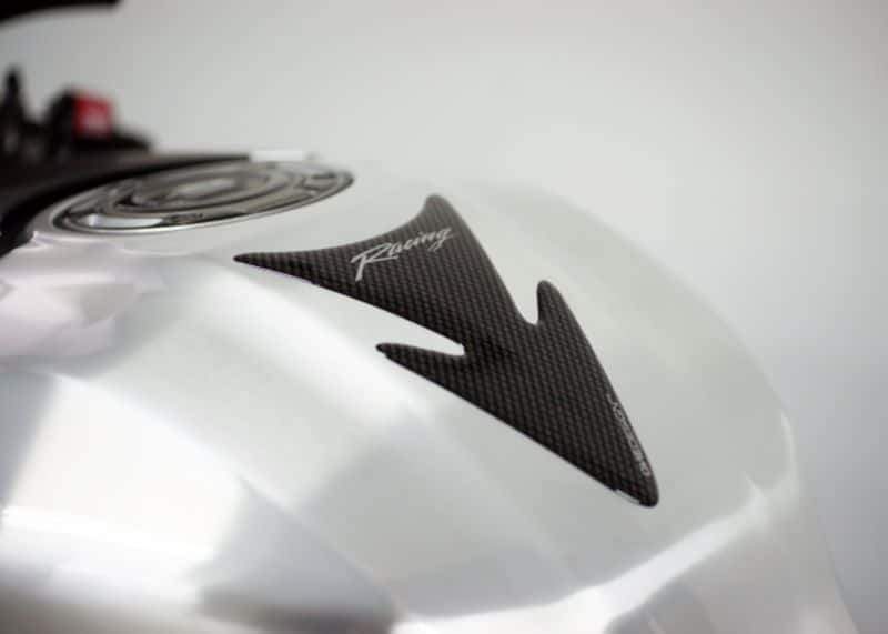 Puig Arrow Tank Pad | Carbon Look - Shop name
