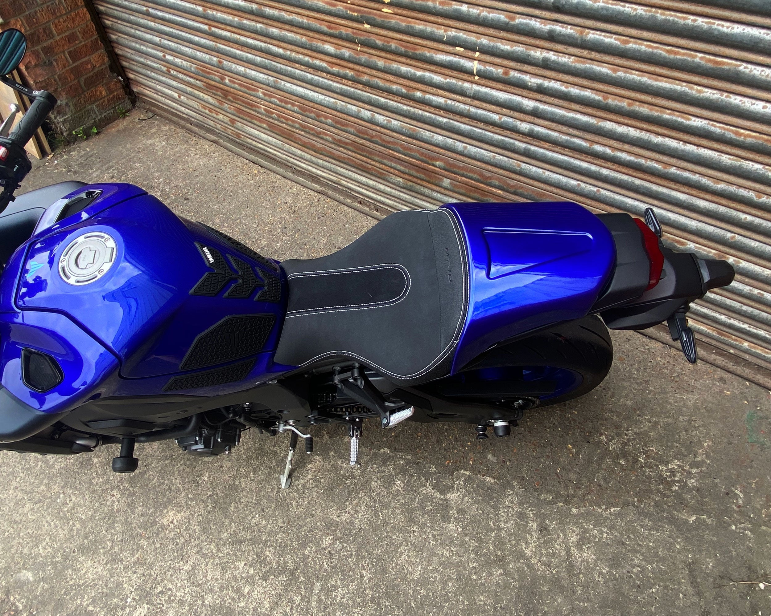 Pyramid Comfort Seat Cowl | SP Colours | Yamaha MT-10 SP 2022>Current - Shop name