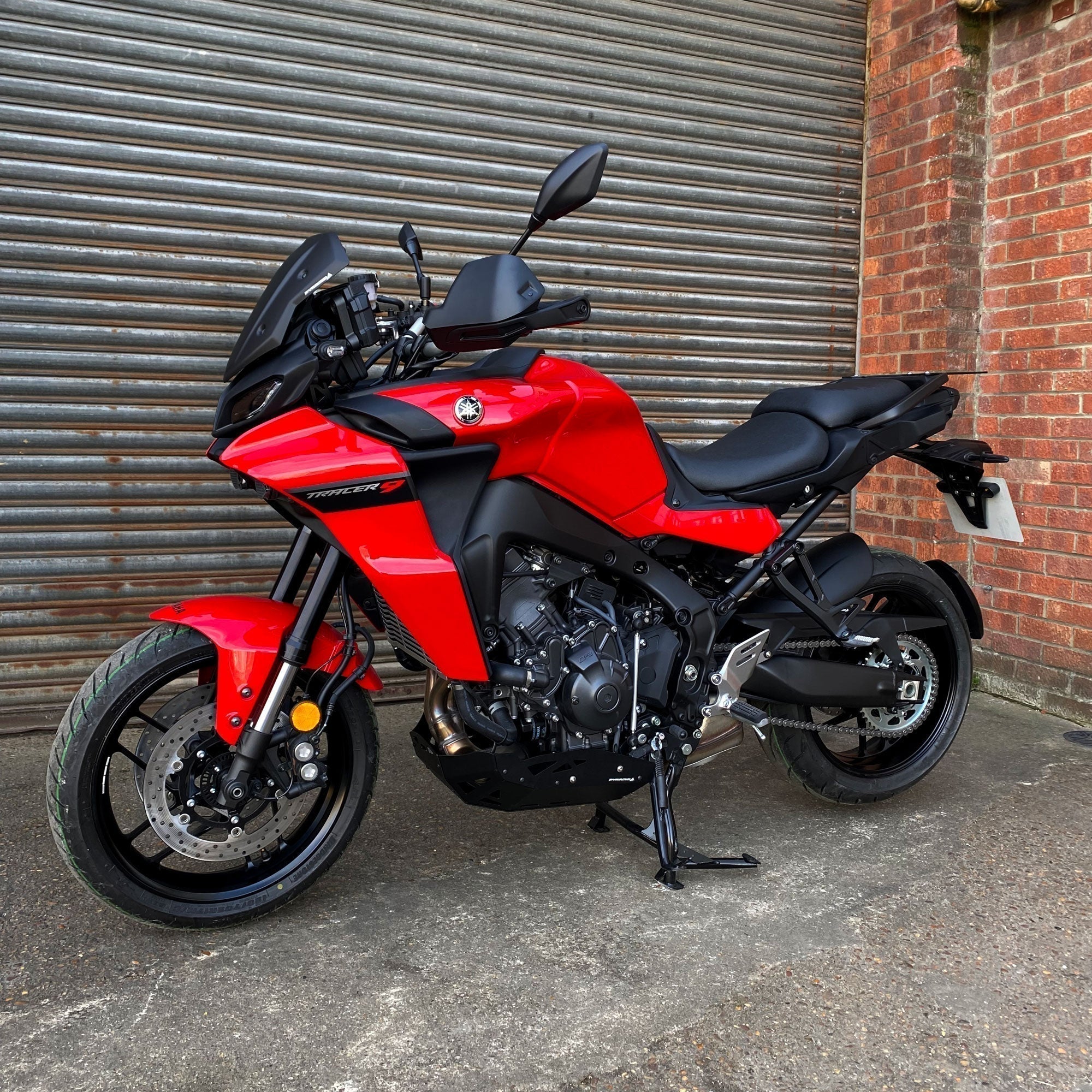 Pyramid Engine Plate | Matte Black | Yamaha XSR 900 2022>Current - Shop name