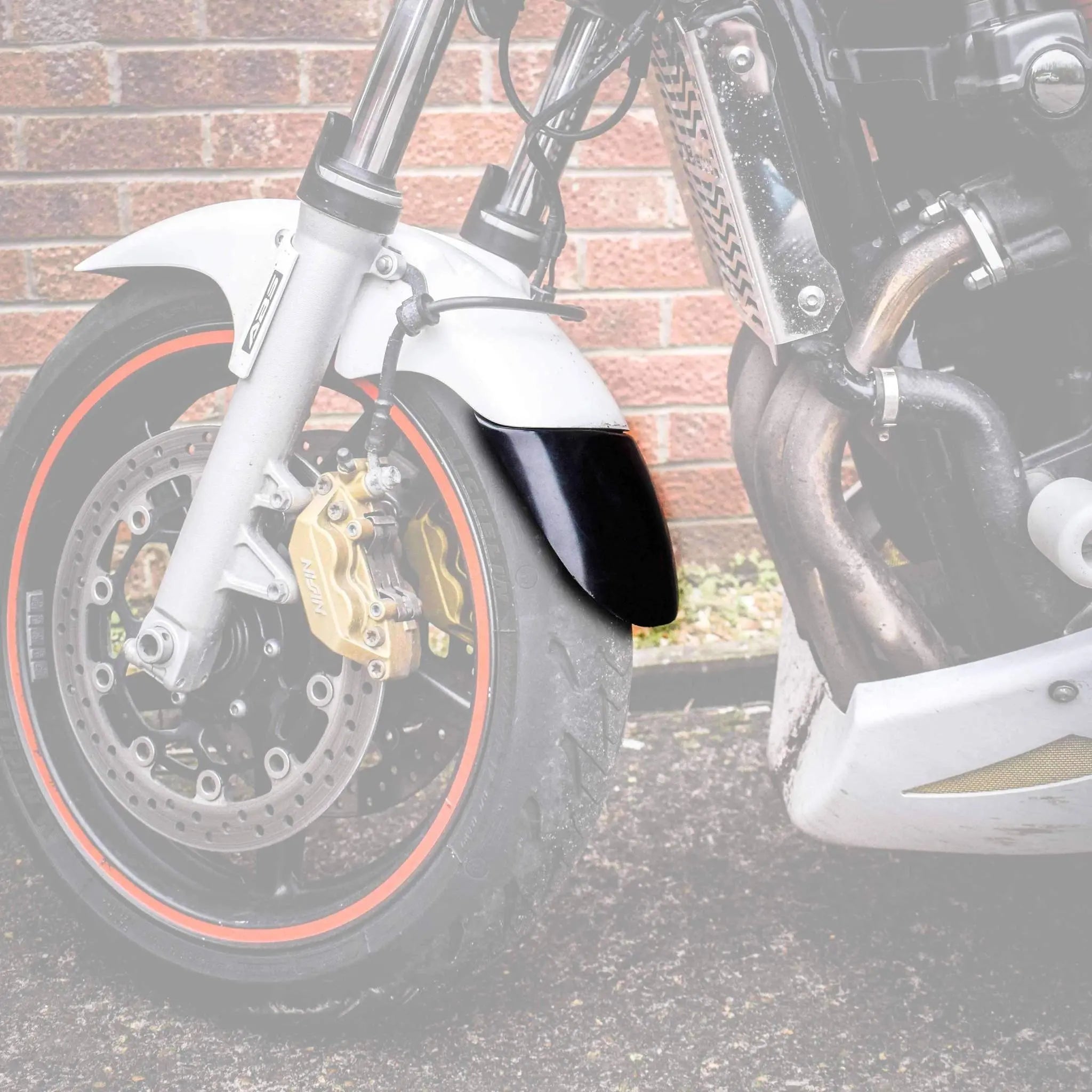 Pyramid Extenda Fenda | Matte Black | Honda CB 600 F Hornet 1998>2004 - Shop name