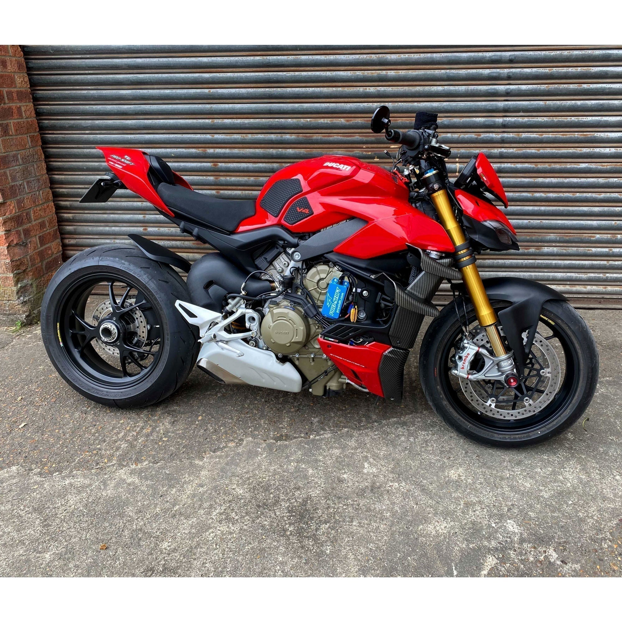 Pyramid Fly Screen | Ducati Red | Ducati Streetfighter V4 S 2020>2024 - Pyramid Motorcycle Accessories