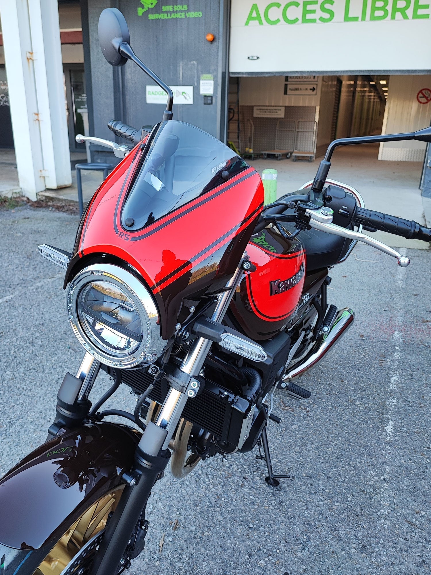 Pyramid Fly Screen | Matte Black | Kawasaki Z 650/900 RS (SE) 2018>Current - Pyramid Motorcycle Accessories