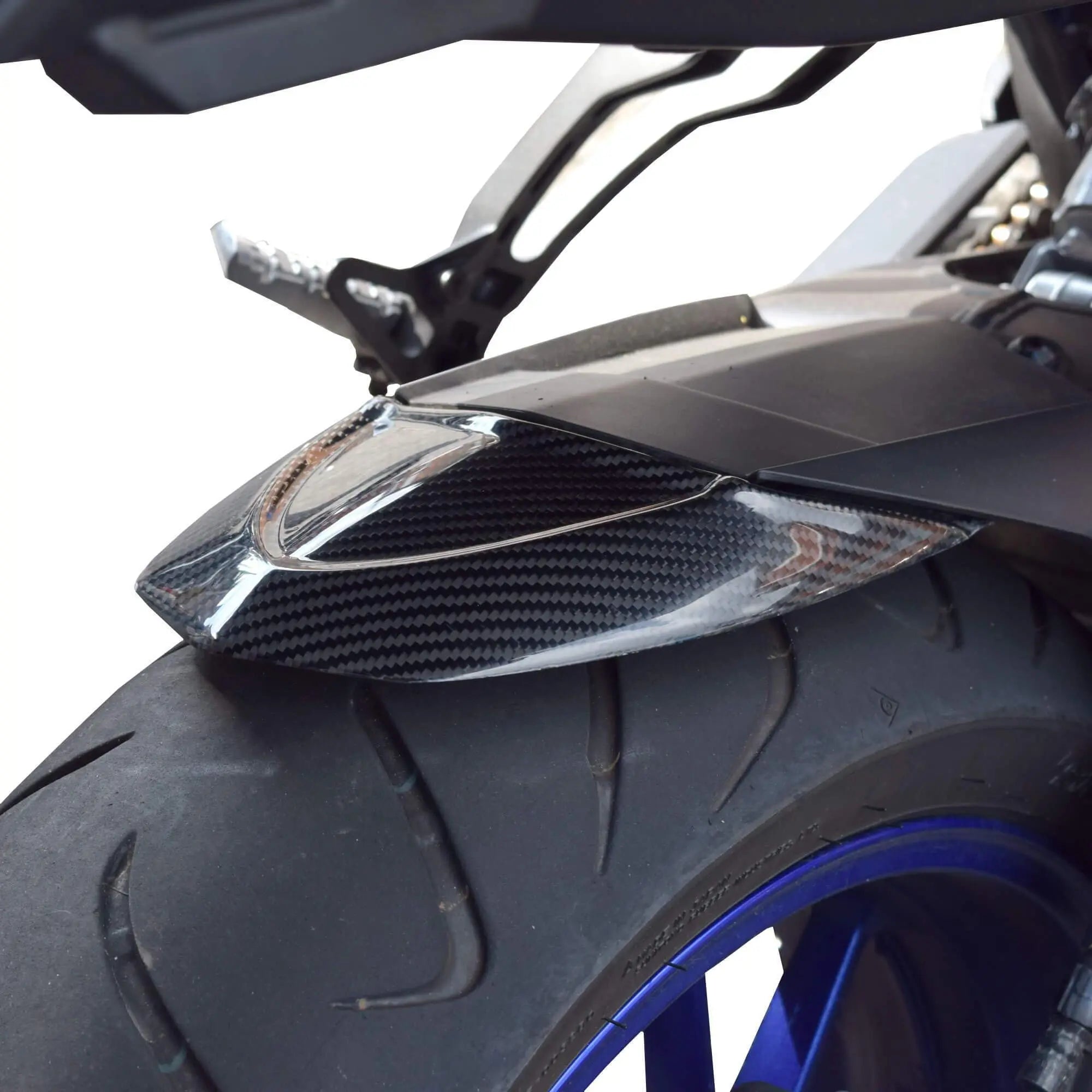 Pyramid Hugger Extension | Carbon | Yamaha Tracer 900 2015>2017 - Shop name