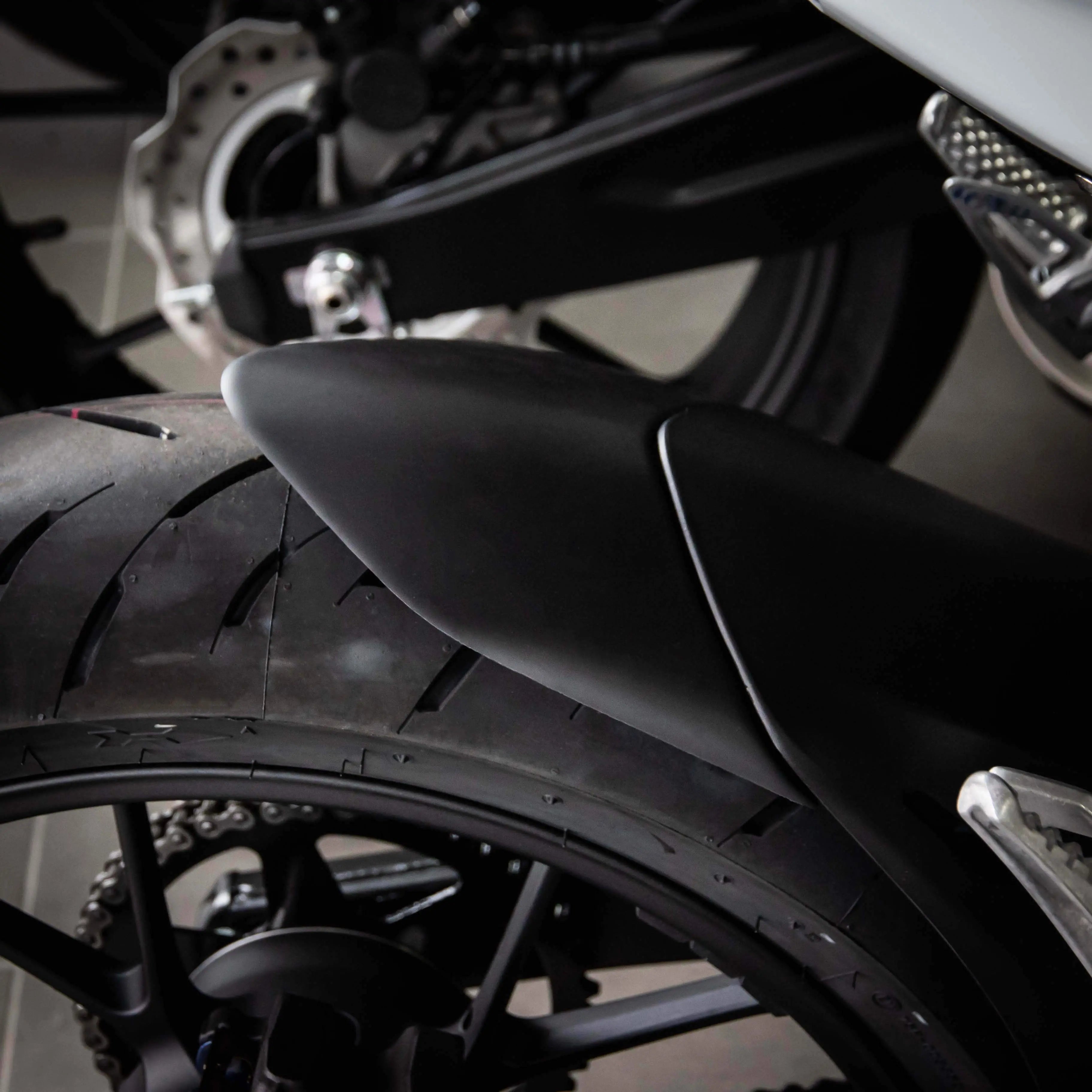 Pyramid Hugger Extension | Matte Black | Honda CB 300 R 2018>Current - Shop name
