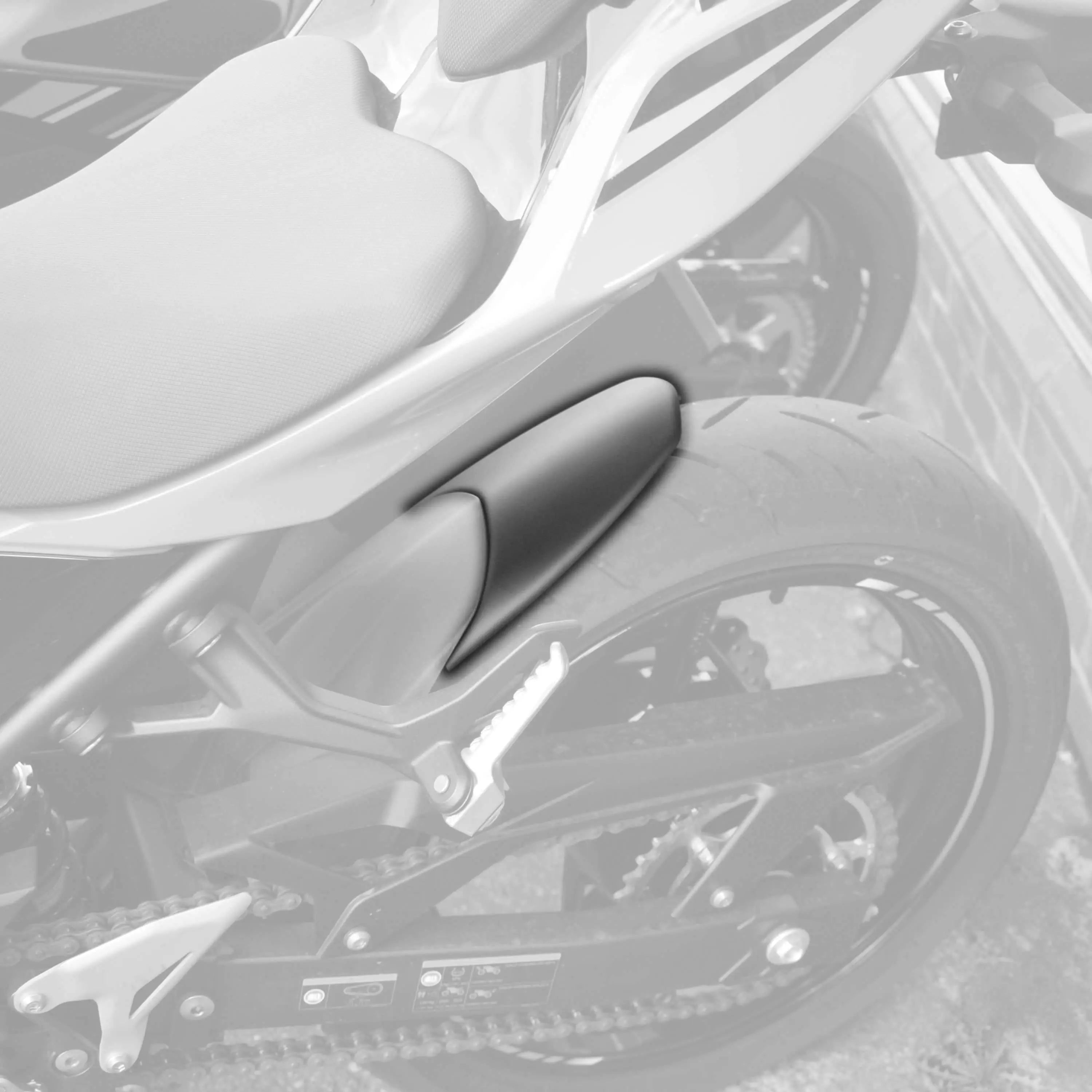 Pyramid Hugger Extension | Matte Black | Kawasaki Z 400 2017>Current - Shop name