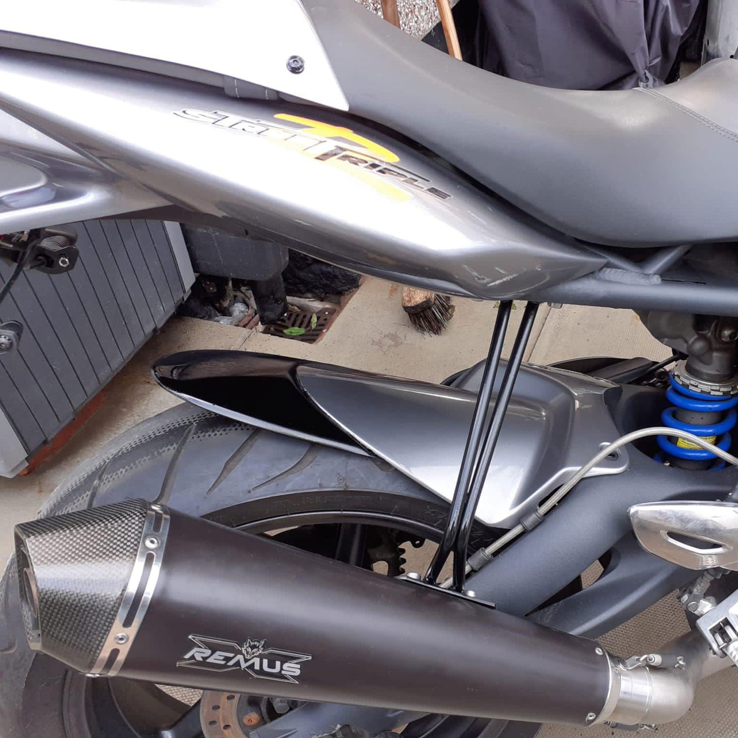Pyramid Hugger Extension | Matte Black | Triumph Street Triple 675 2007>2012 - Pyramid Motorcycle Accessories