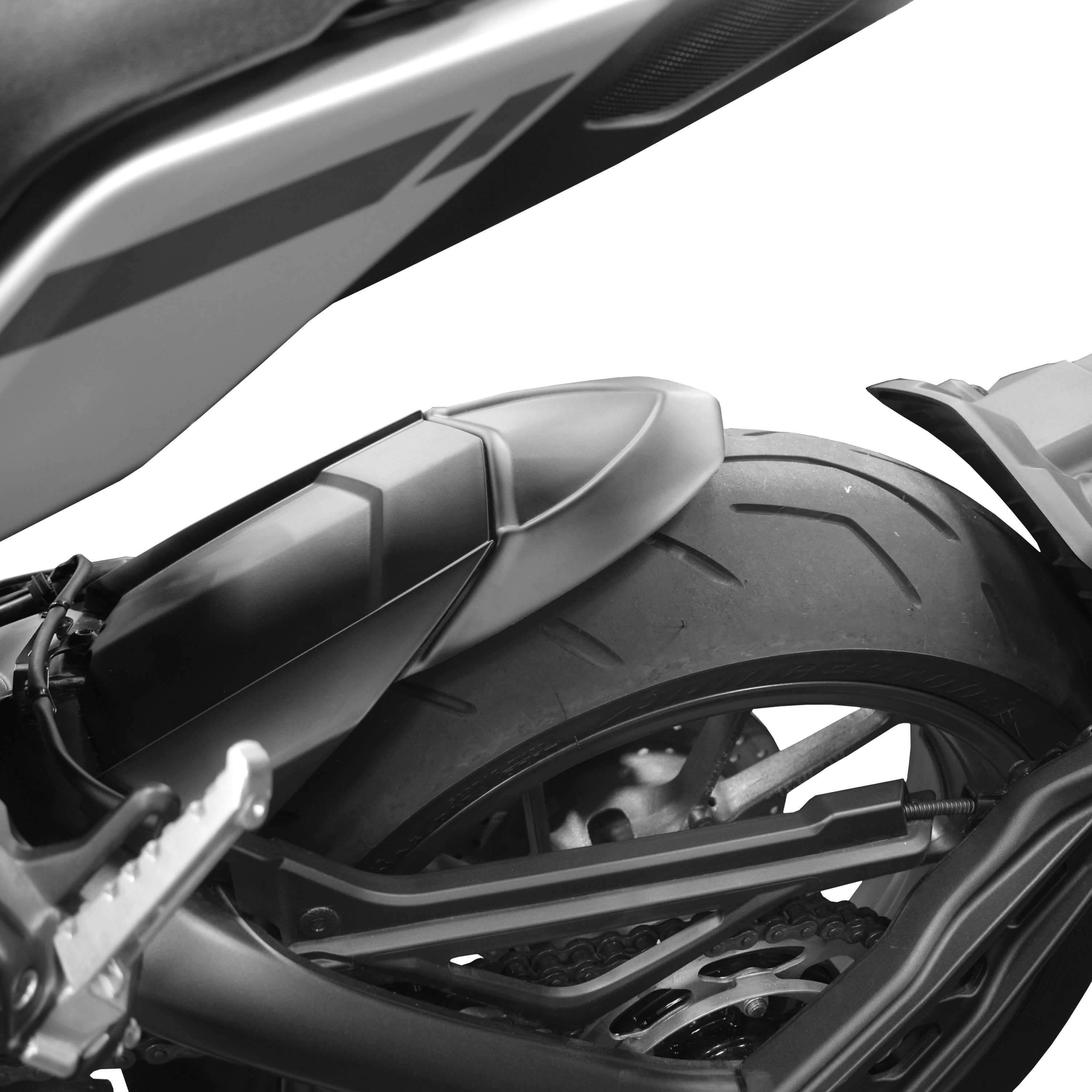 Pyramid Hugger Extension | Matte Black | Yamaha Tracer 900 2015>2017 - Shop name