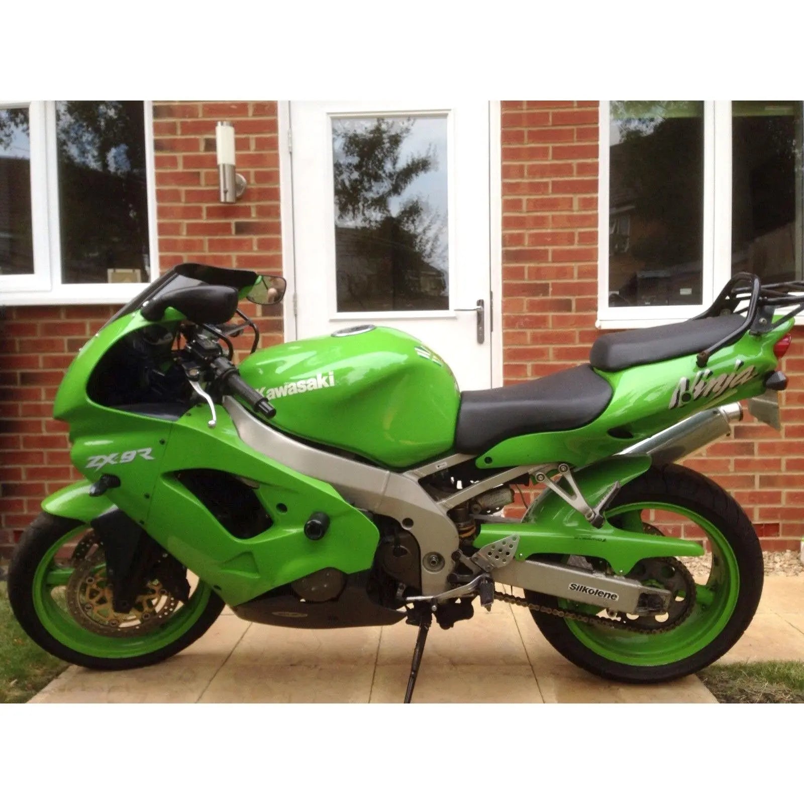 Pyramid Hugger | Gloss Black | Kawasaki ZX9-R 1998>2001 - Shop name