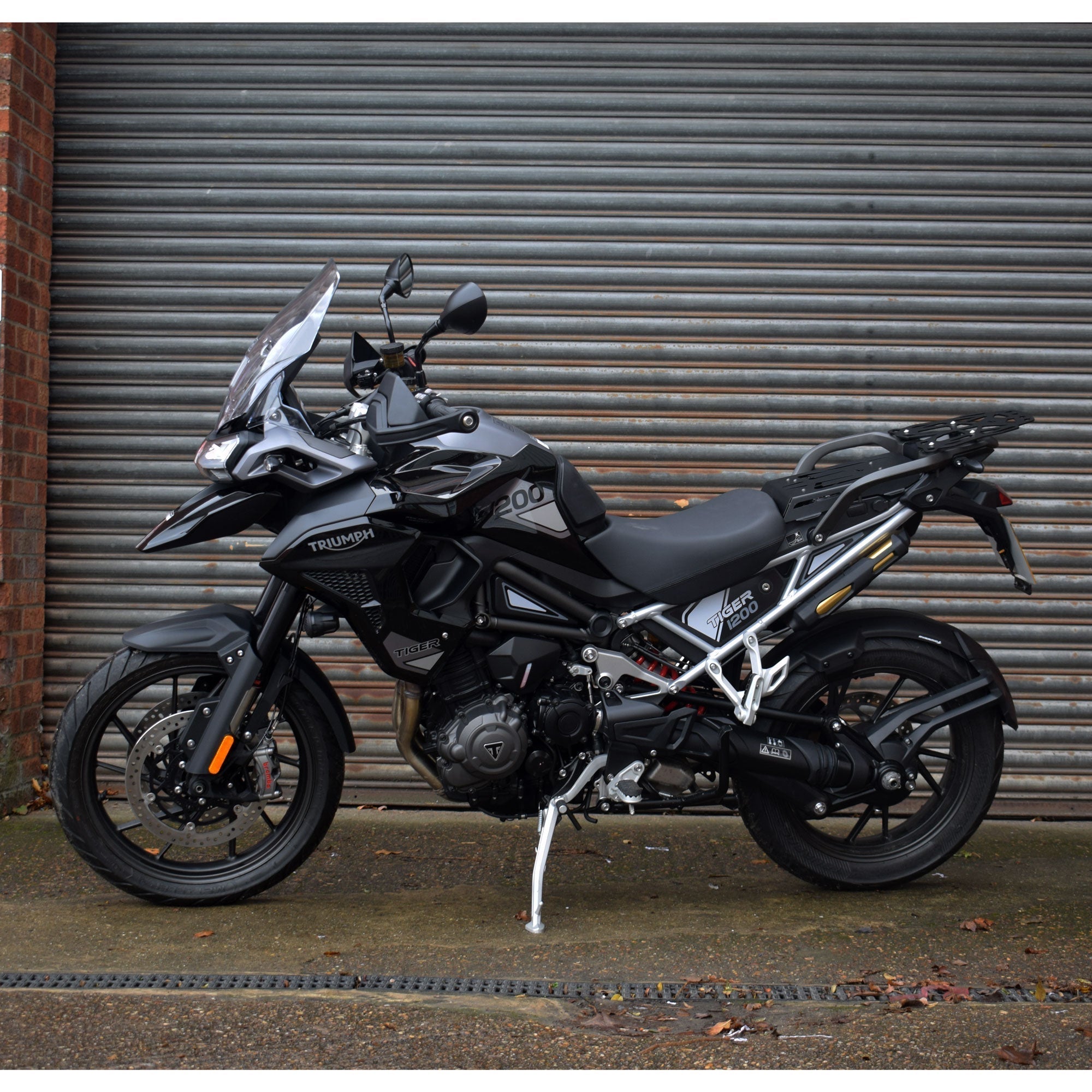 Pyramid Hugger | Matte Black | Triumph Tiger 1200 Rally Explorer 2022>Current - Shop name