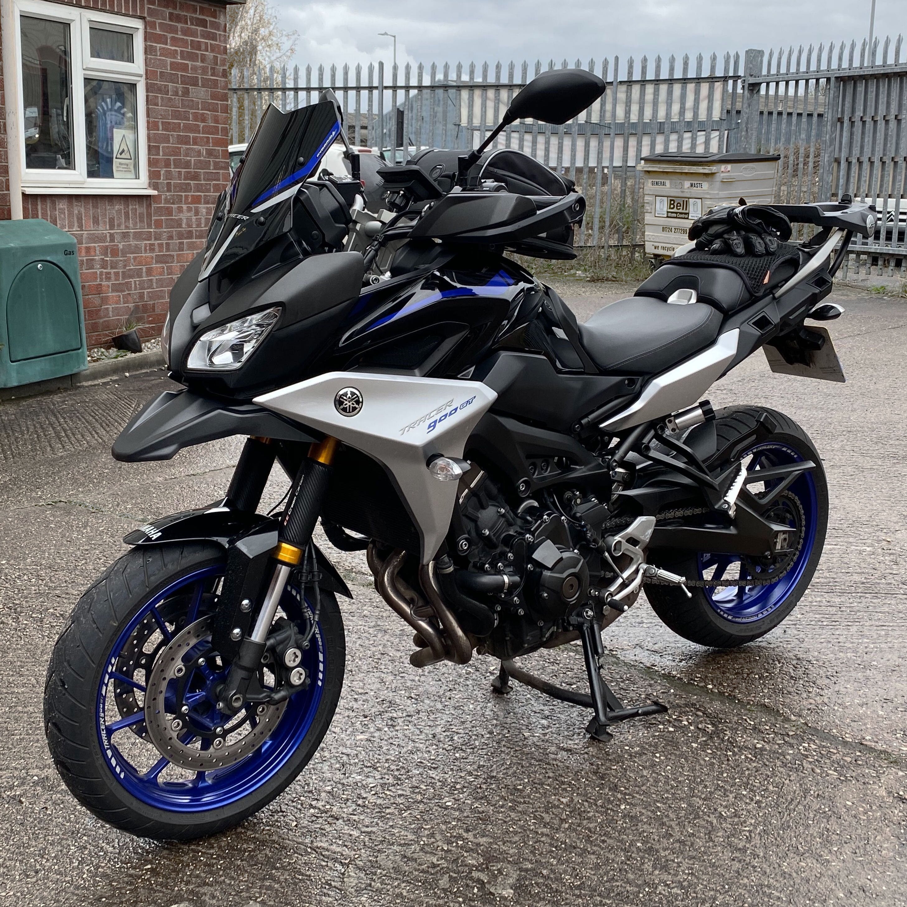 Pyramid Racing Screen | GT Colours | Yamaha Tracer 900 2018>2020 - Shop name
