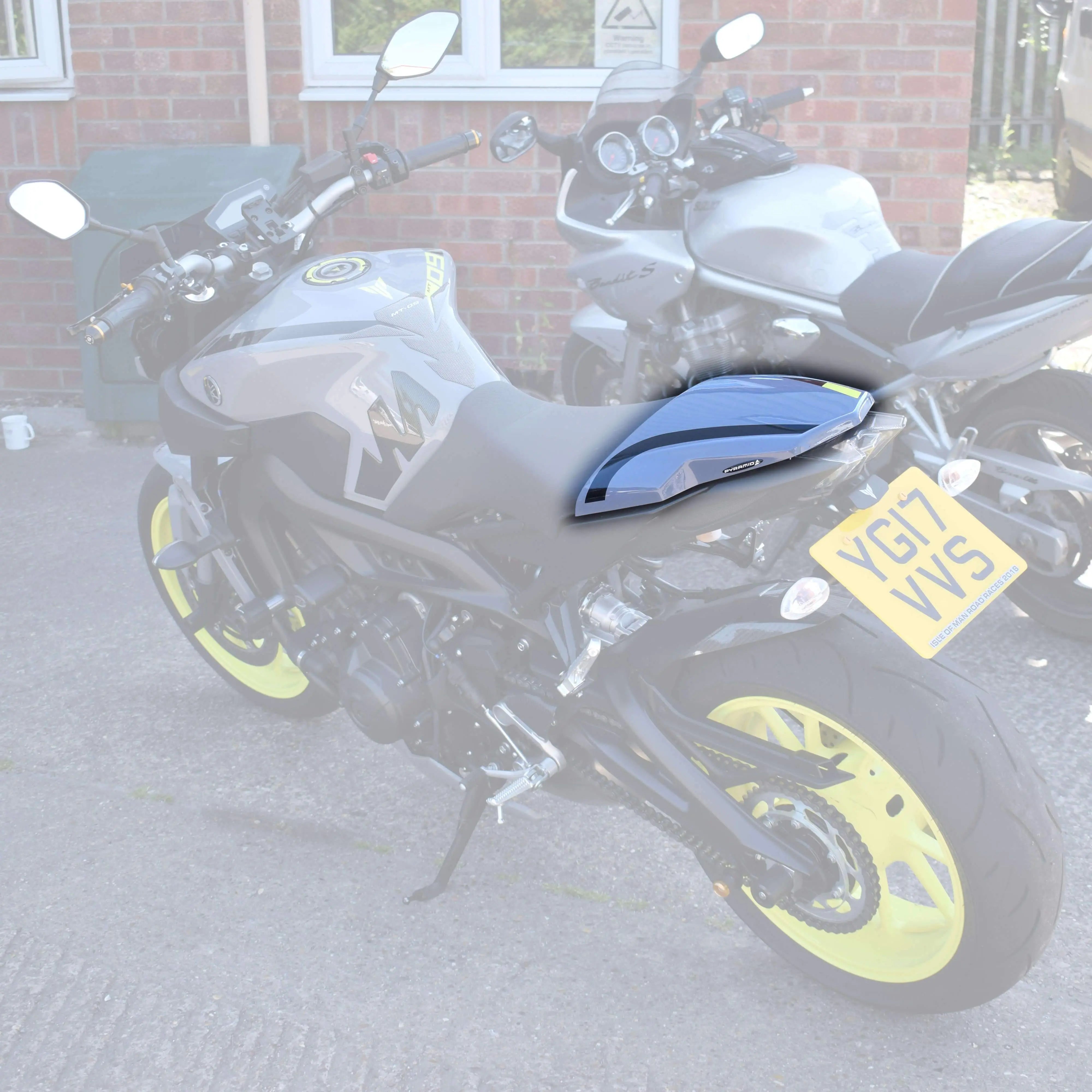 Pyramid Seat Cowl | Nimbus Grey | Yamaha MT-09 2017>2018 - Shop name