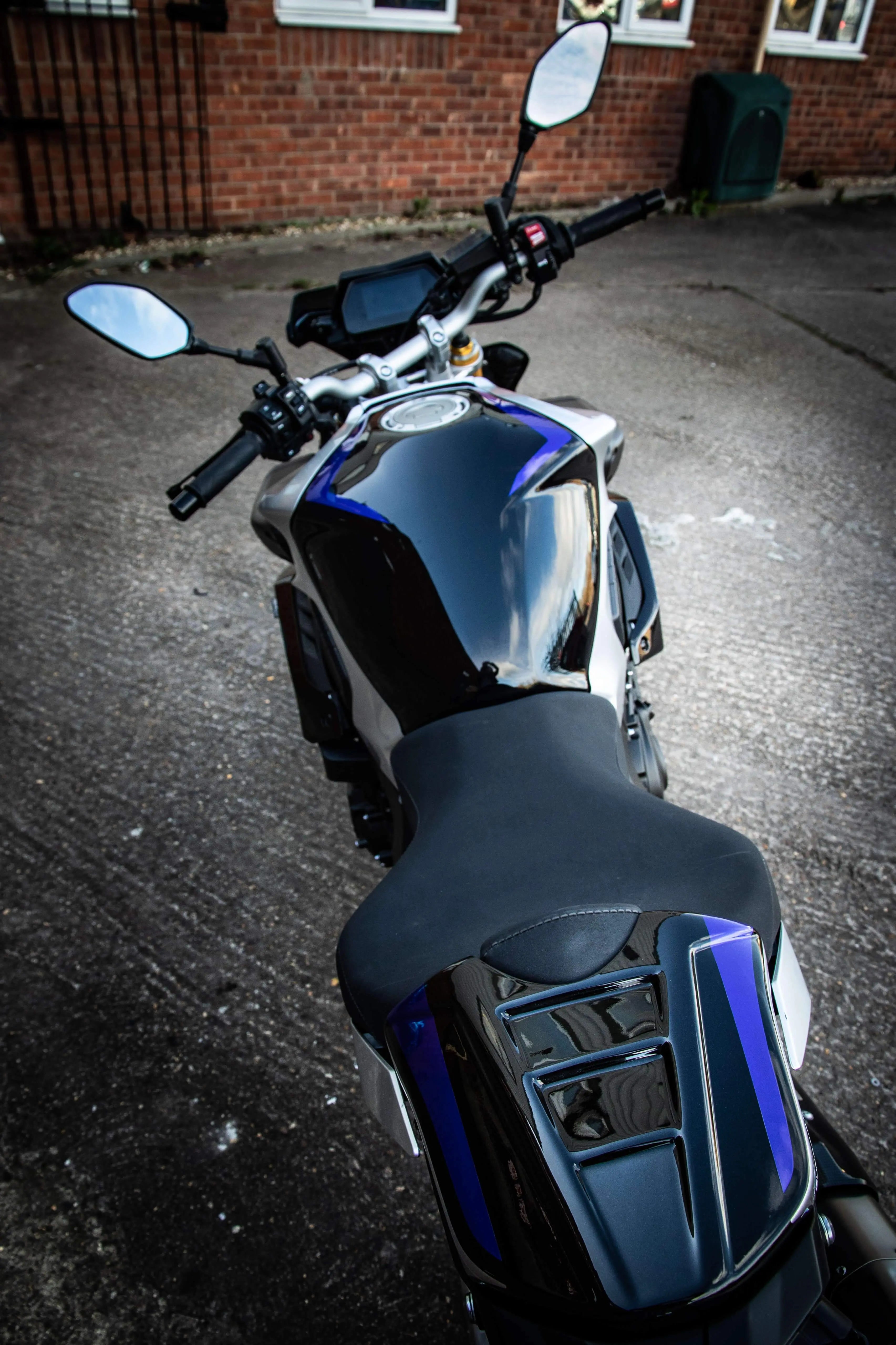 Pyramid Seat Cowl | SP Colours | Yamaha MT-10 SP 2017>2021 - Shop name