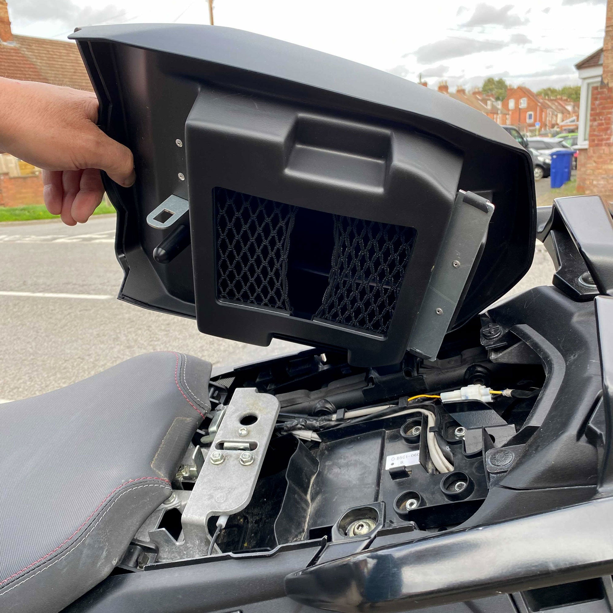 Pyramid Seat Pod | Matte Black | Yamaha Tracer 900 GT 2018>2020 - Pyramid Motorcycle Accessories