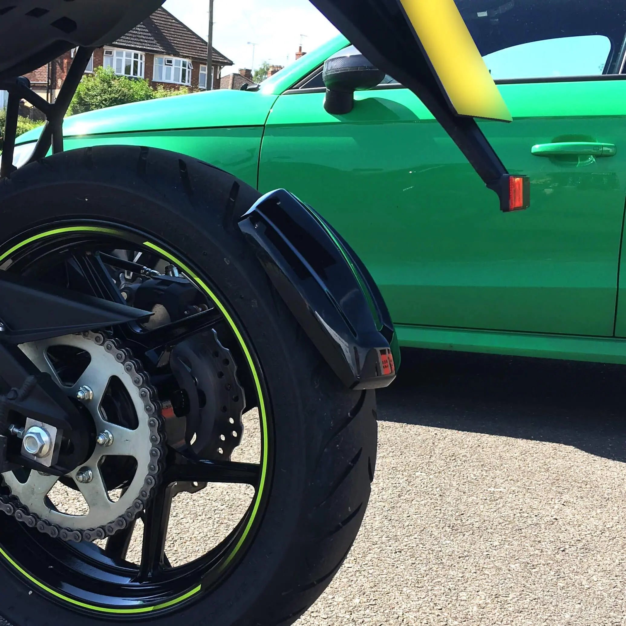 Pyramid Spray Guard | Gloss Black | Kawasaki Versys 650 2006>Current - Shop name
