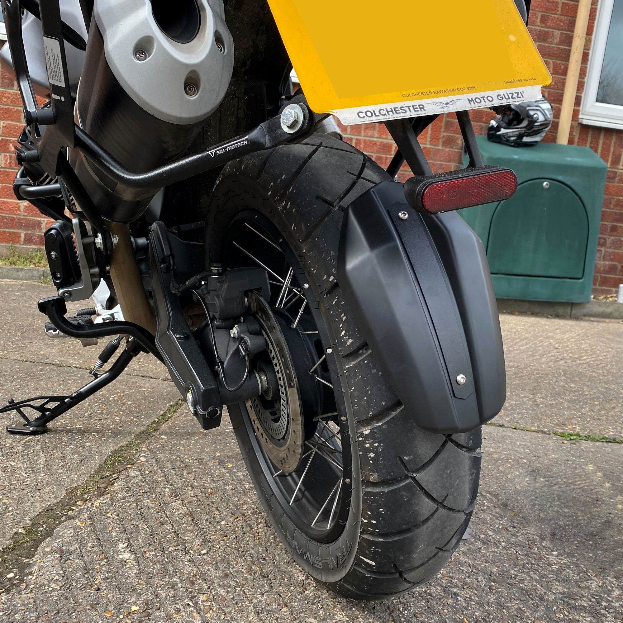 Pyramid Spray Guard | Matte Black | Moto Guzzi V85 TT 2019>Current - Shop name