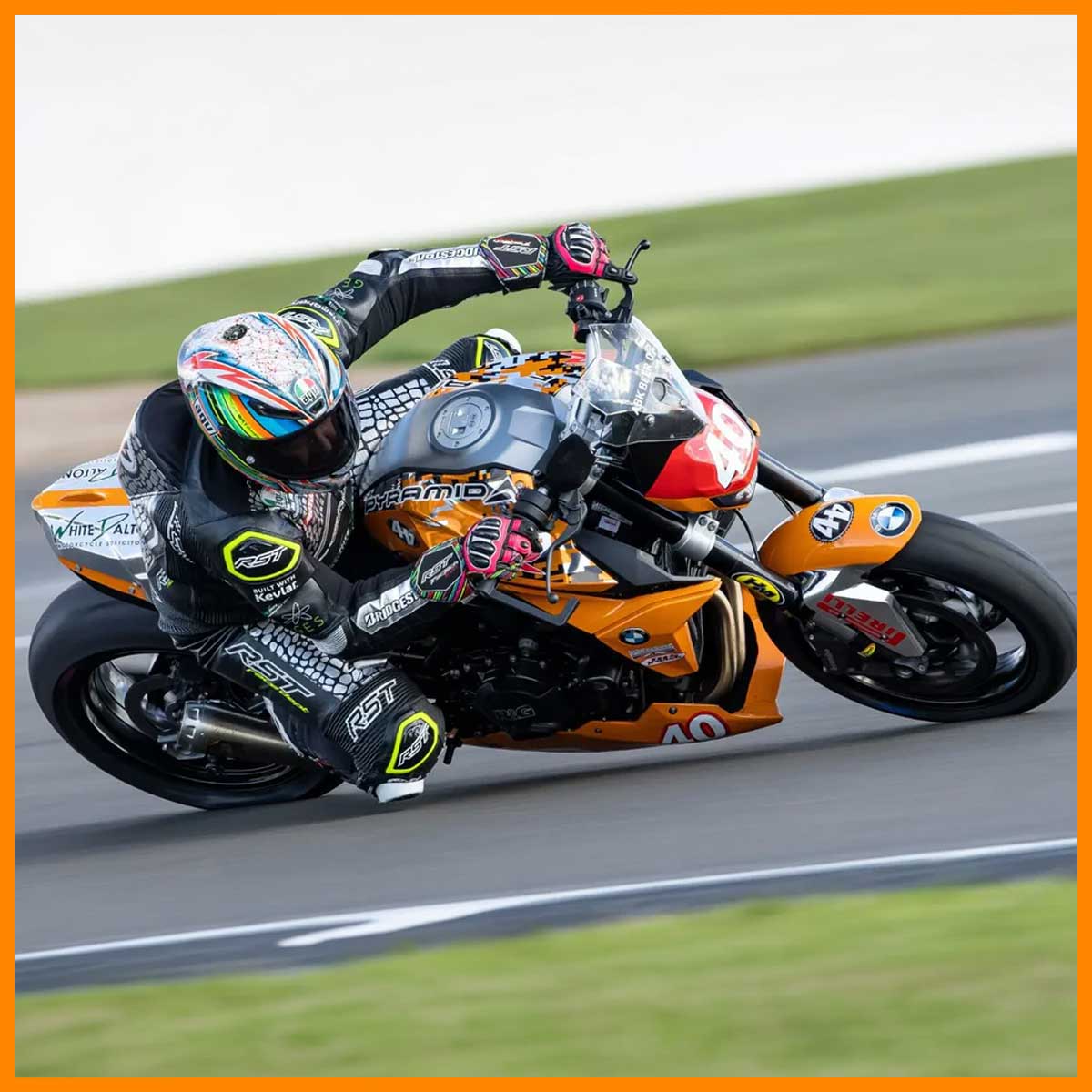 Pyramid and 44Teeth take on the BMW F 900 R Cup!