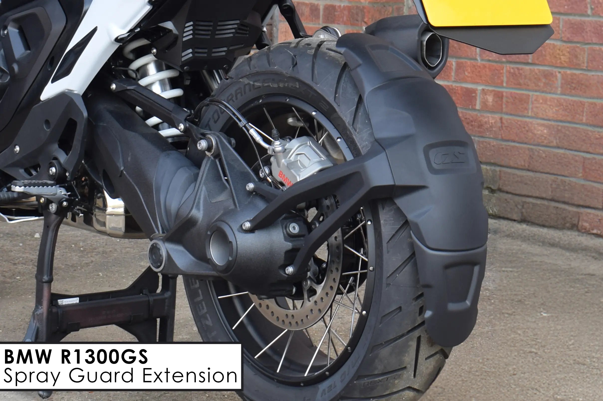 The-R1300GS-Gets-A-Spray-Guard-Extension -  Pyramid Motorcycle Accessories