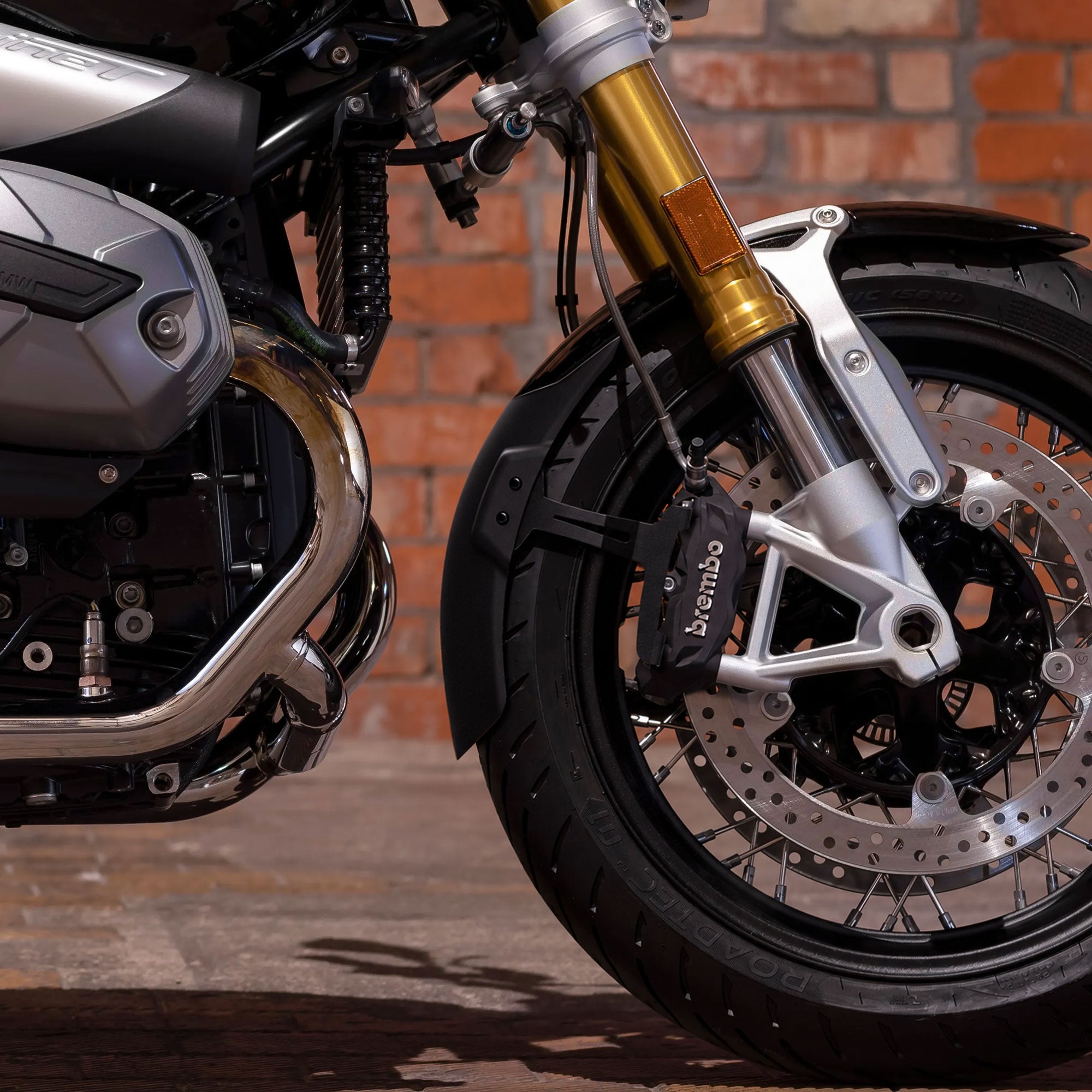 Pyramid Extenda Fenda EXTRA | Matte Black | BMW R nineT 2013>2023 -   Pyramid Motorcycle Accessories