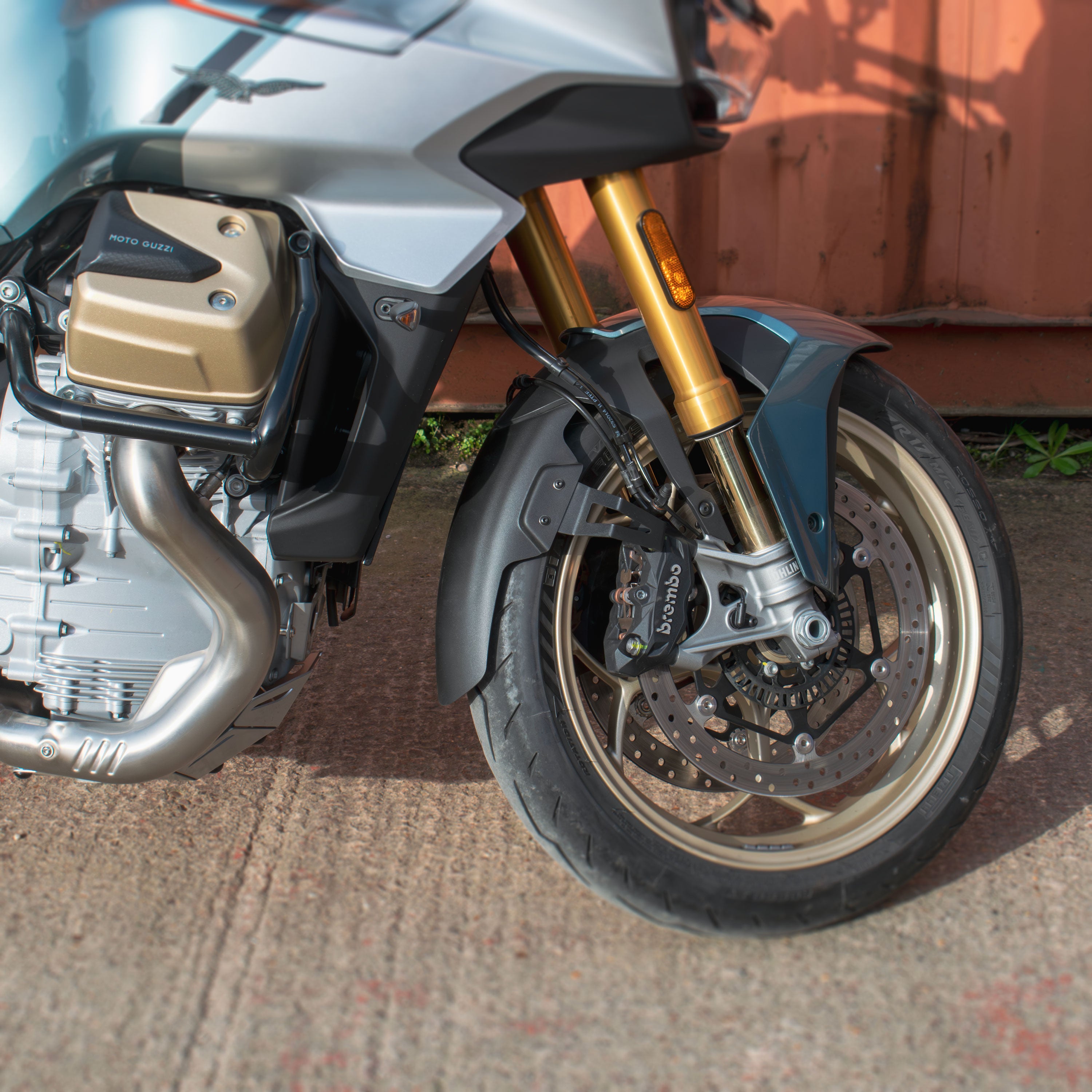 Pyramid Extenda Fenda EXTRA | Matte Black | Moto Guzzi V100 Mandello S 2022>Current -   Pyramid Motorcycle Accessories