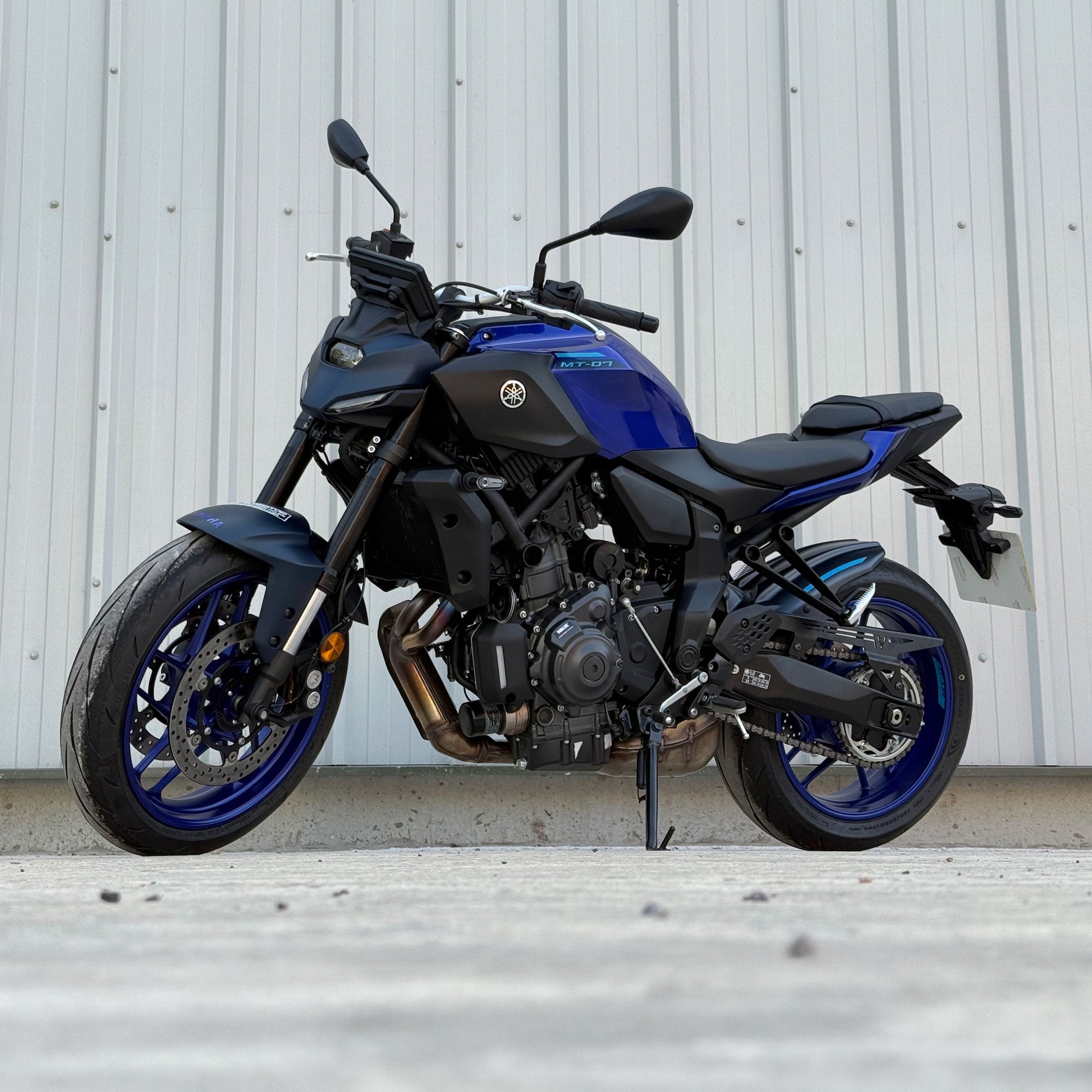 Pyramid Hugger | Yamaha Blue (Icon Blue Matte) | Yamaha MT-07 2025>Current