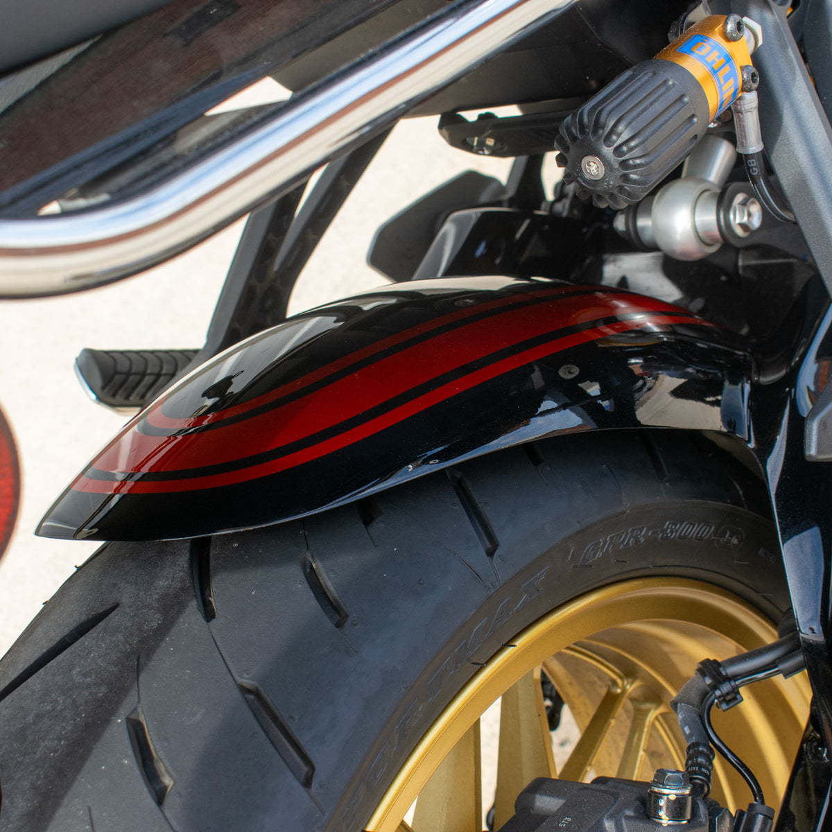 Pyramid Hugger | Metallic Spark Black/Orange | Kawasaki Z 900 RS SE 2026>Current -   Pyramid Motorcycle Accessories