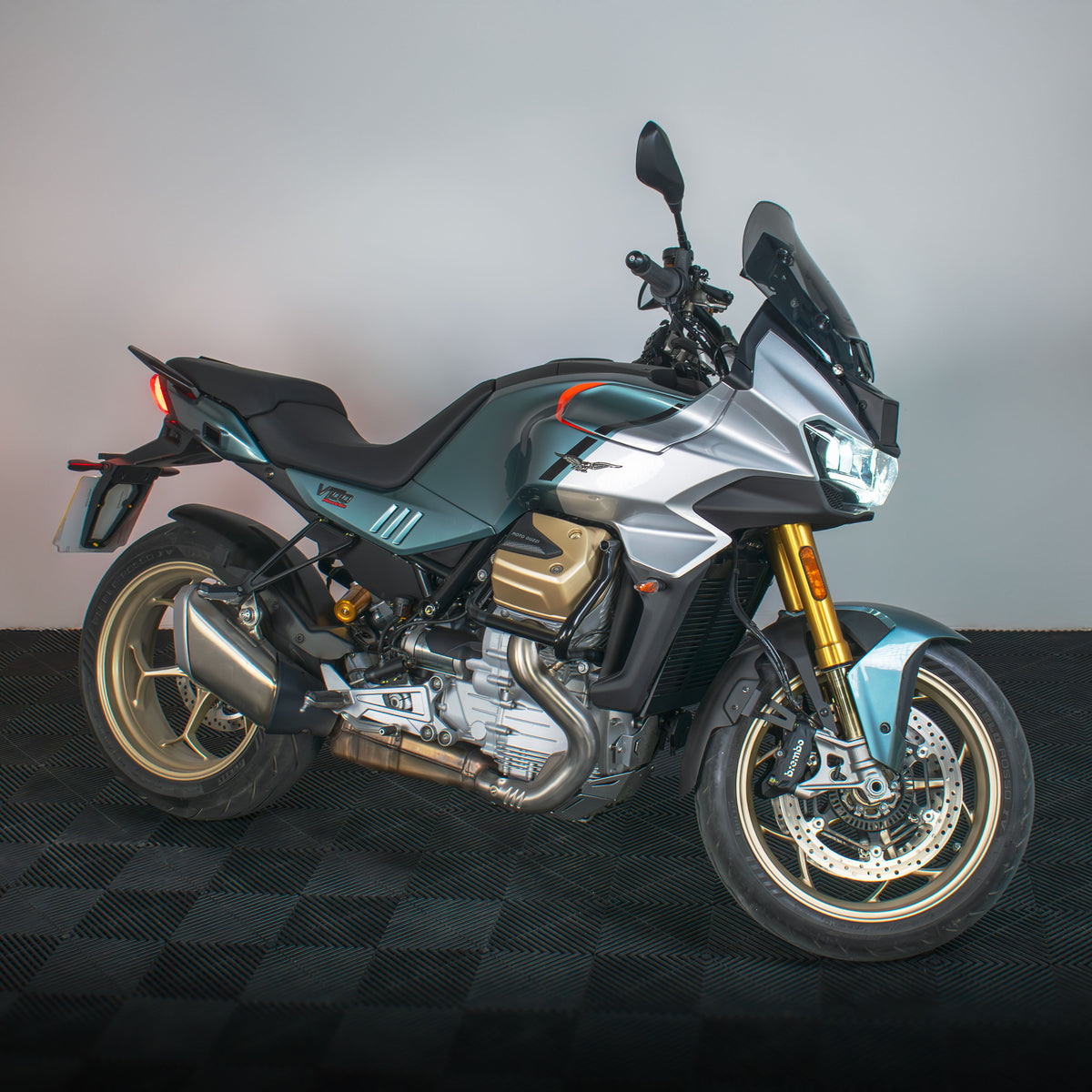 Moto Guzzi V100 Mandello Rear Hugger