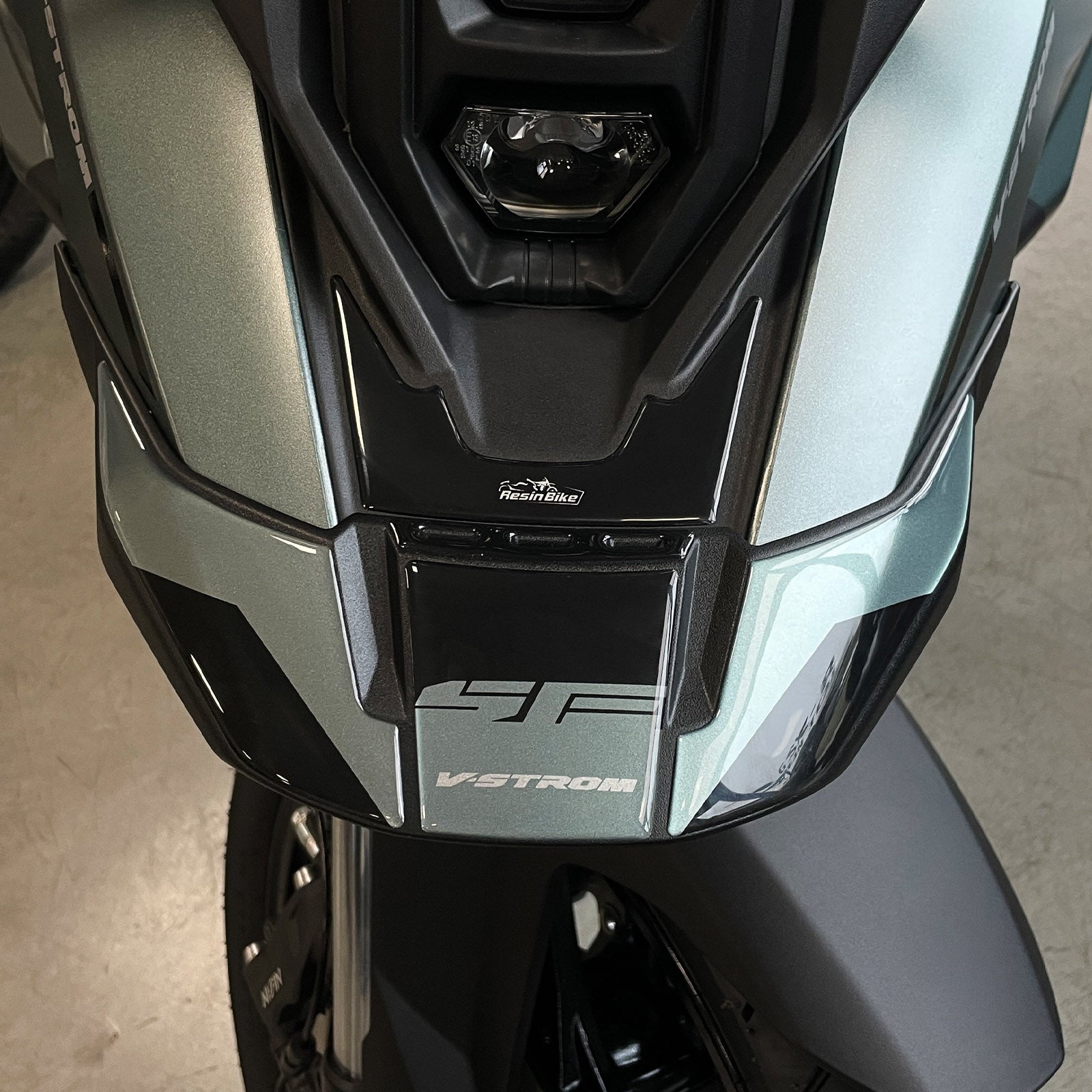 Resin Bike 3D Motorcycle Stickers - Beak | Suzuki V-Strom 800SE 2023>2024 RB-1000695800007 -   Pyramid Motorcycle Accessories