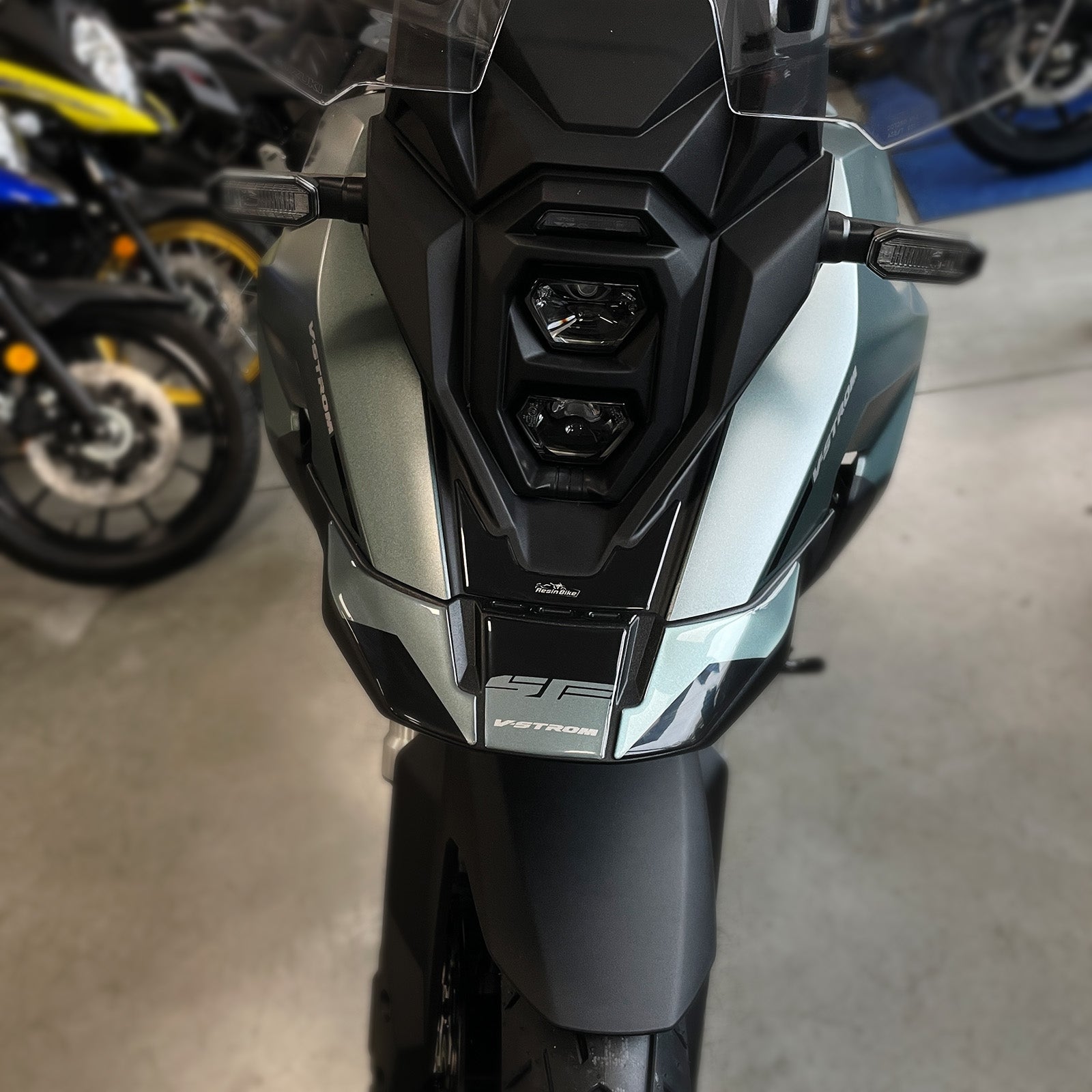 Resin Bike 3D Motorcycle Stickers - Beak | Suzuki V-Strom 800SE 2023>2024 RB-1000695800007 -   Pyramid Motorcycle Accessories
